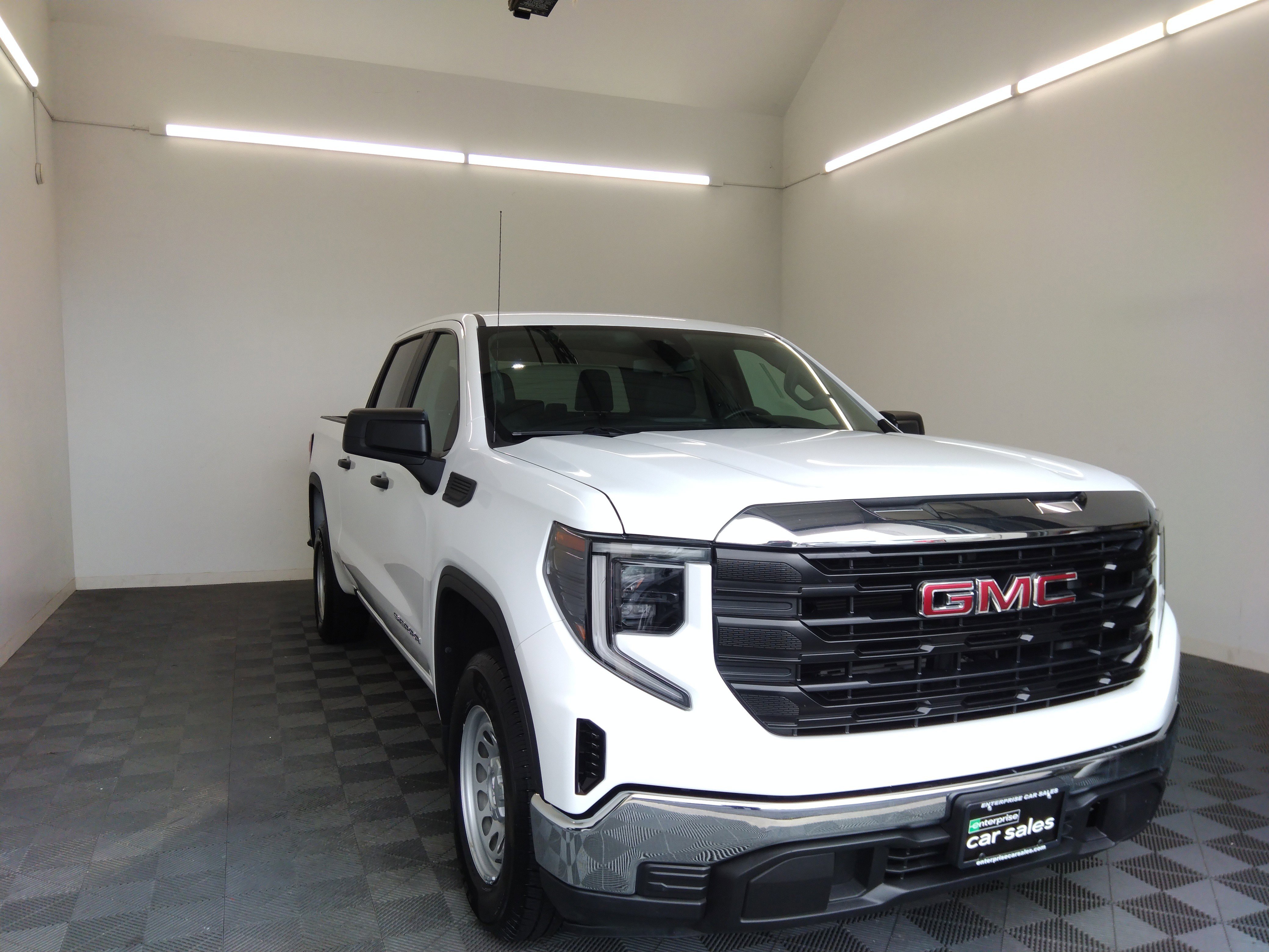 2023 GMC Sierra 1500 2WD Crew Cab 147