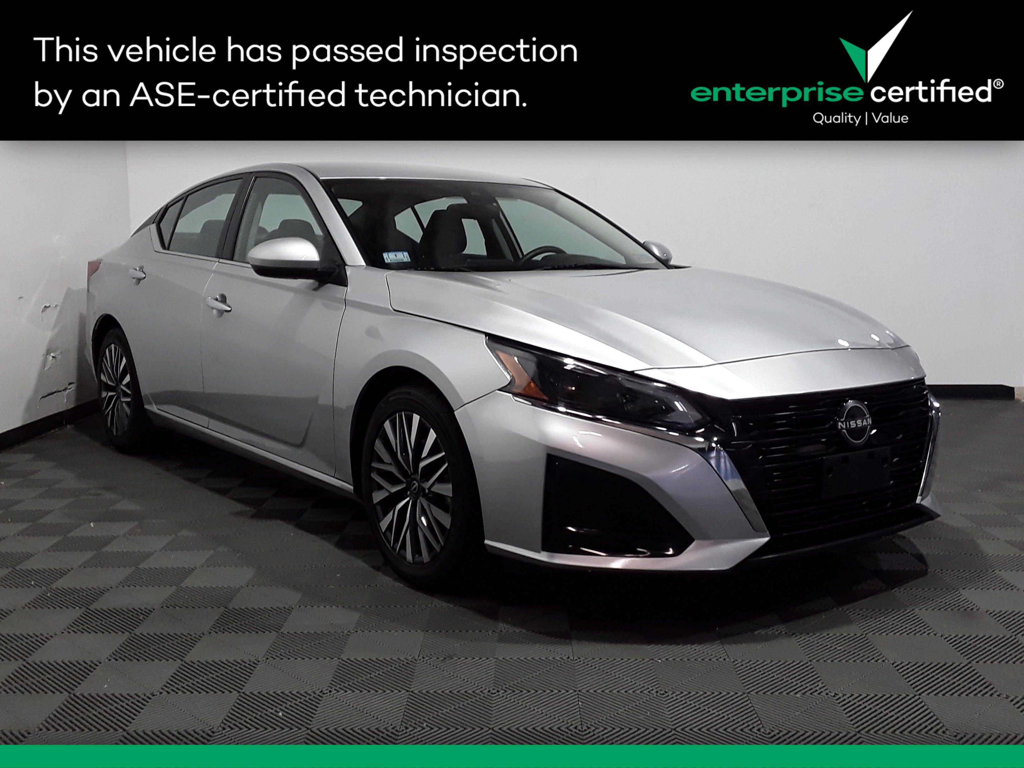 Used 2023 Nissan Altima 2.5 SV Sedan