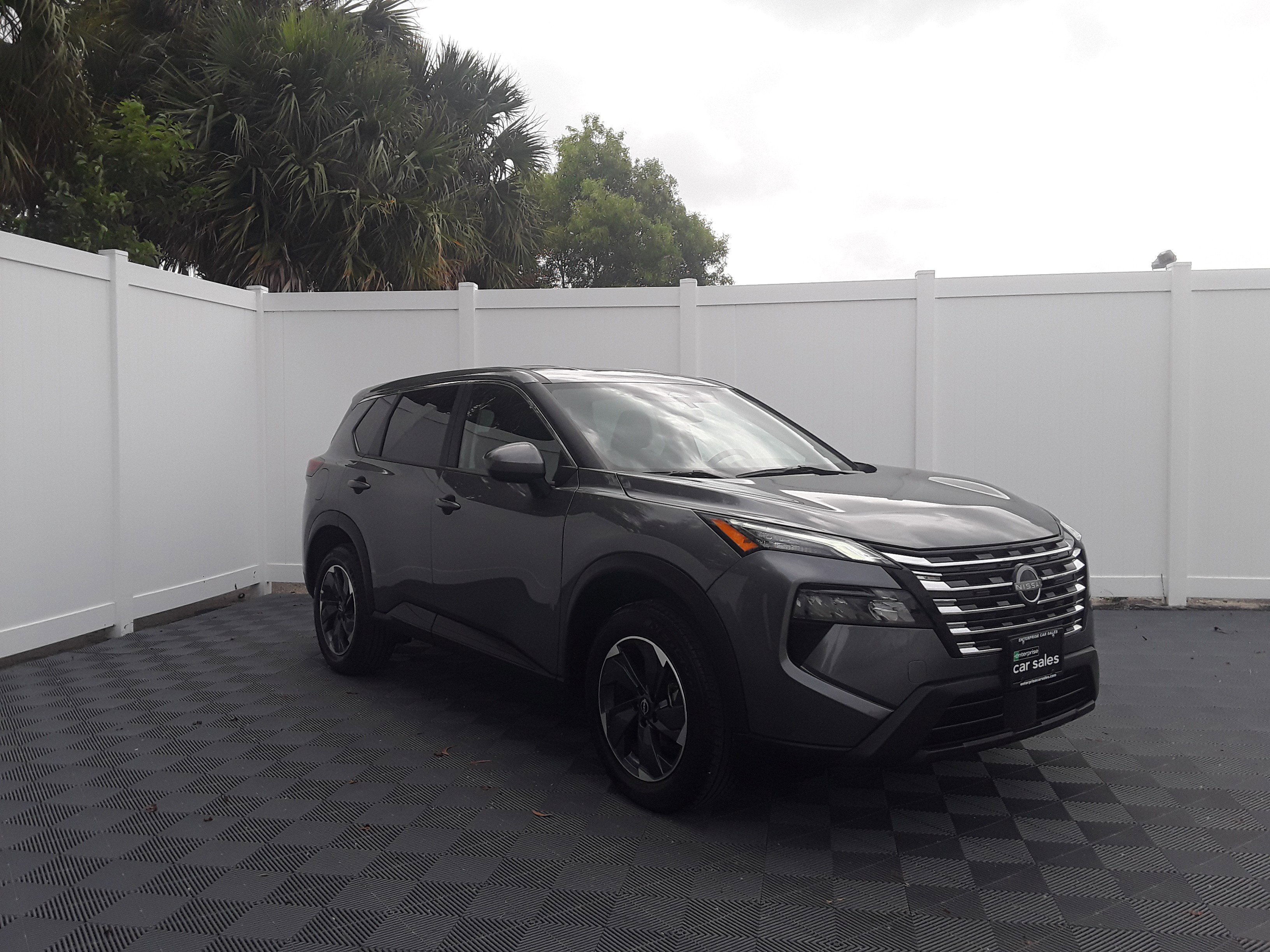 2024 Nissan Rogue FWD SV