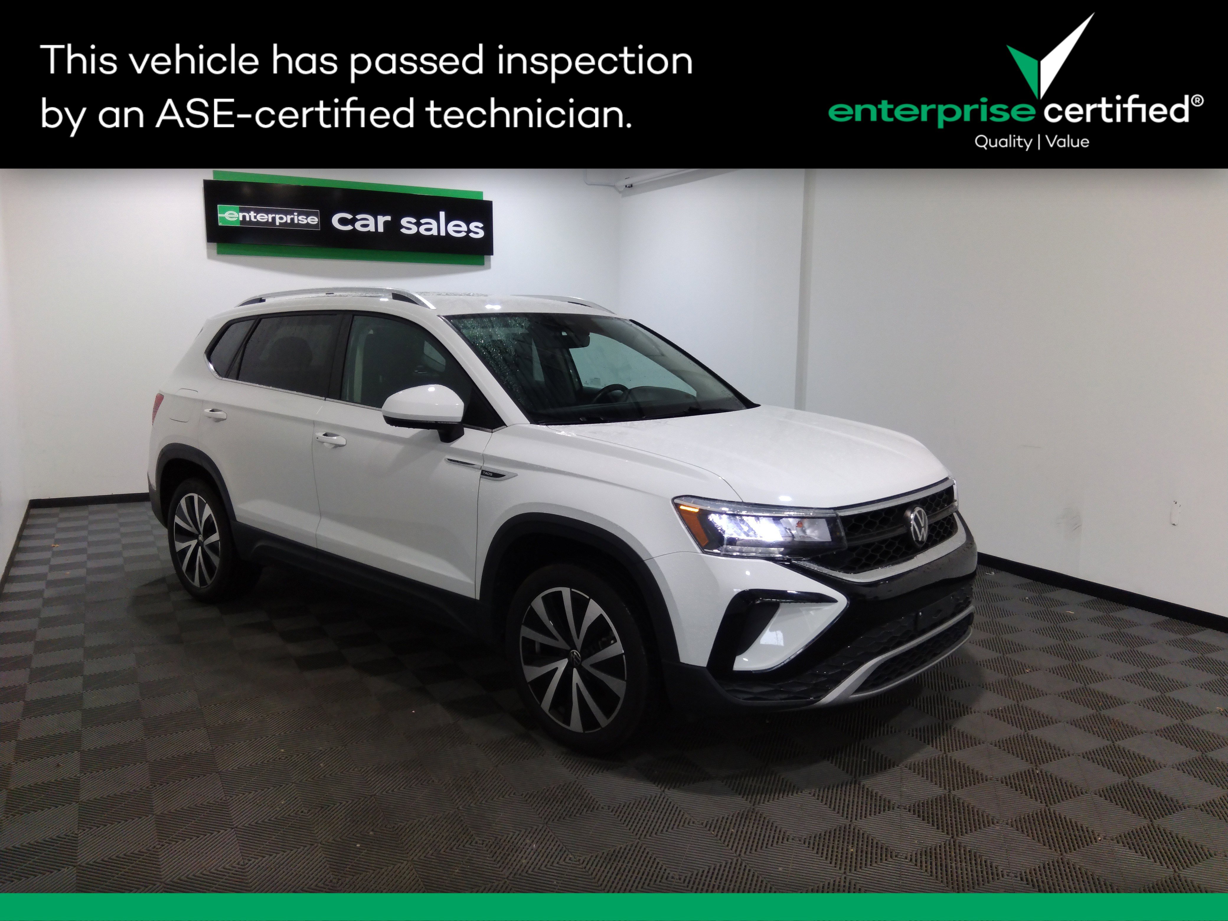 Used 2024 Volkswagen Taos SE FWD