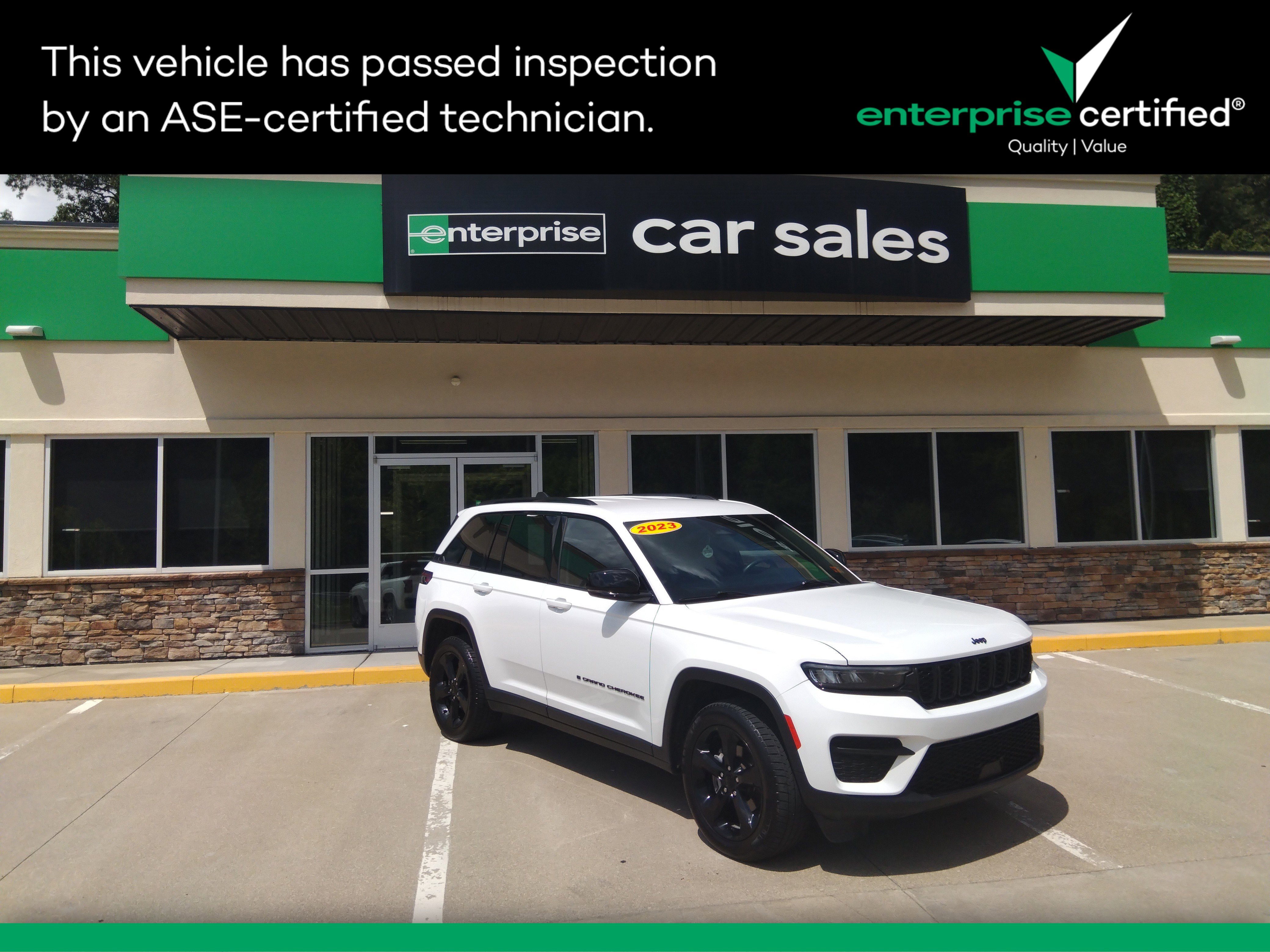 Used 2023 Jeep Grand Cherokee Altitude 4x4