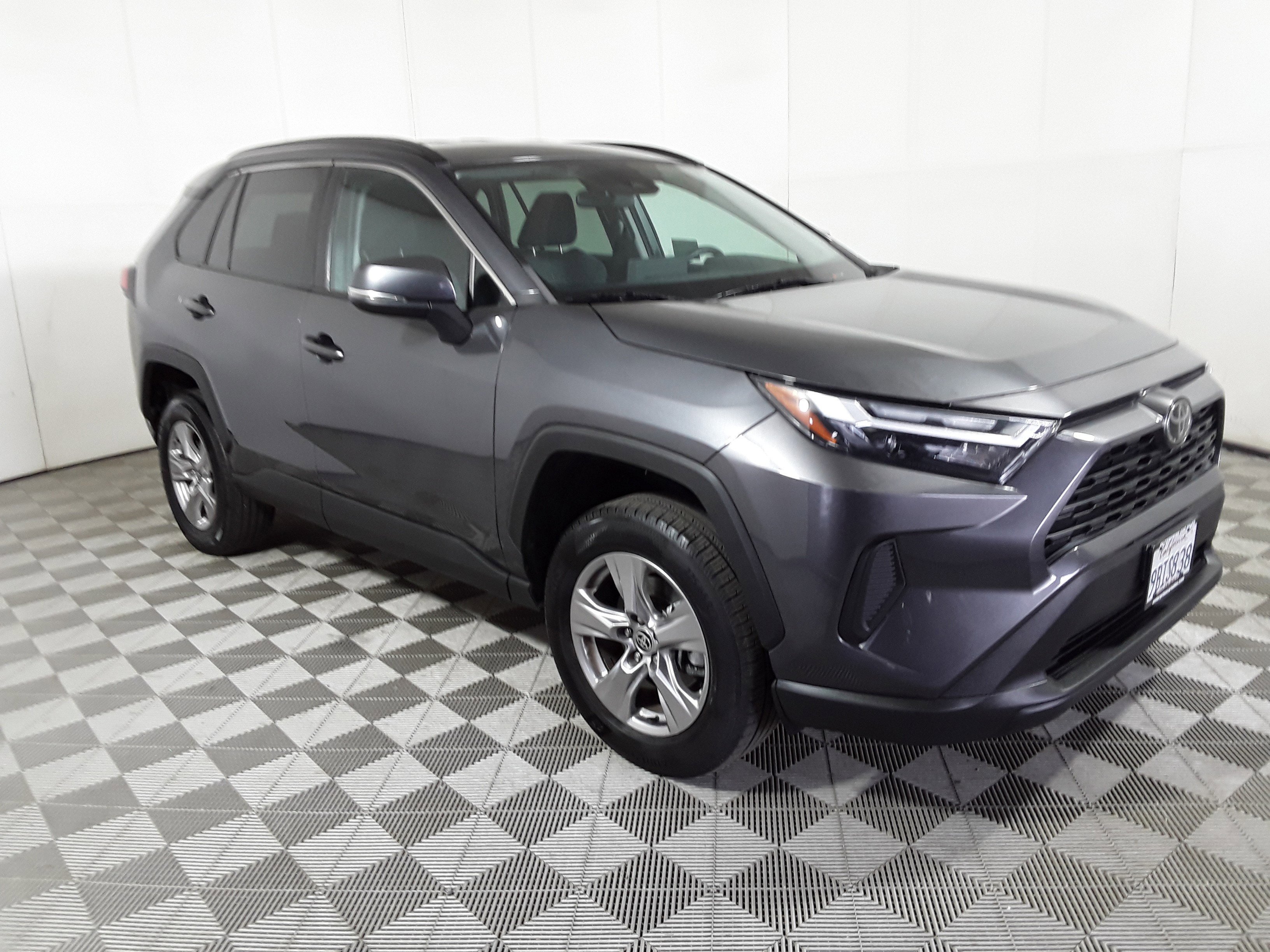 2022 Toyota RAV4 XLE FWD