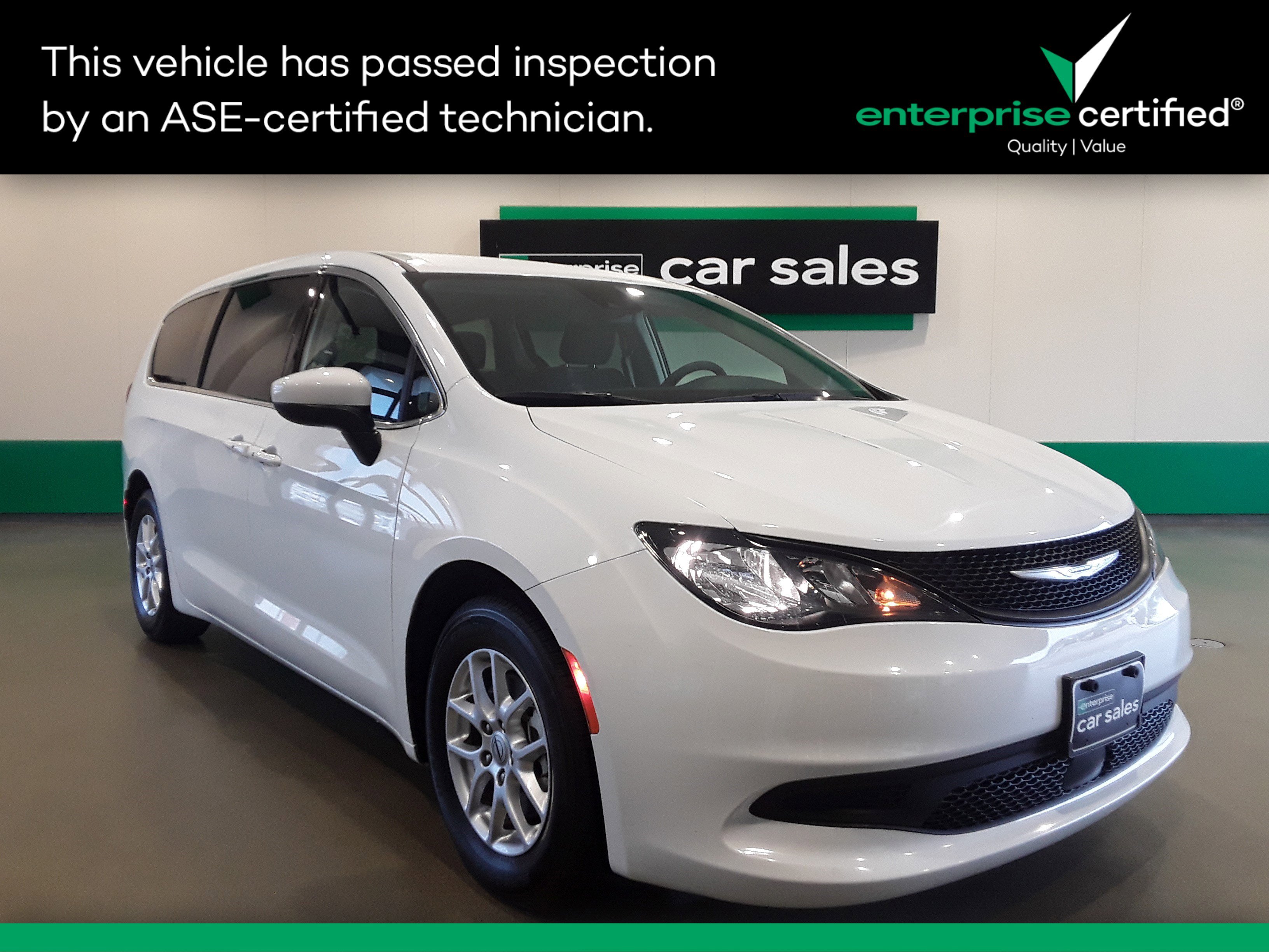 Used 2023 Chrysler Voyager LX FWD