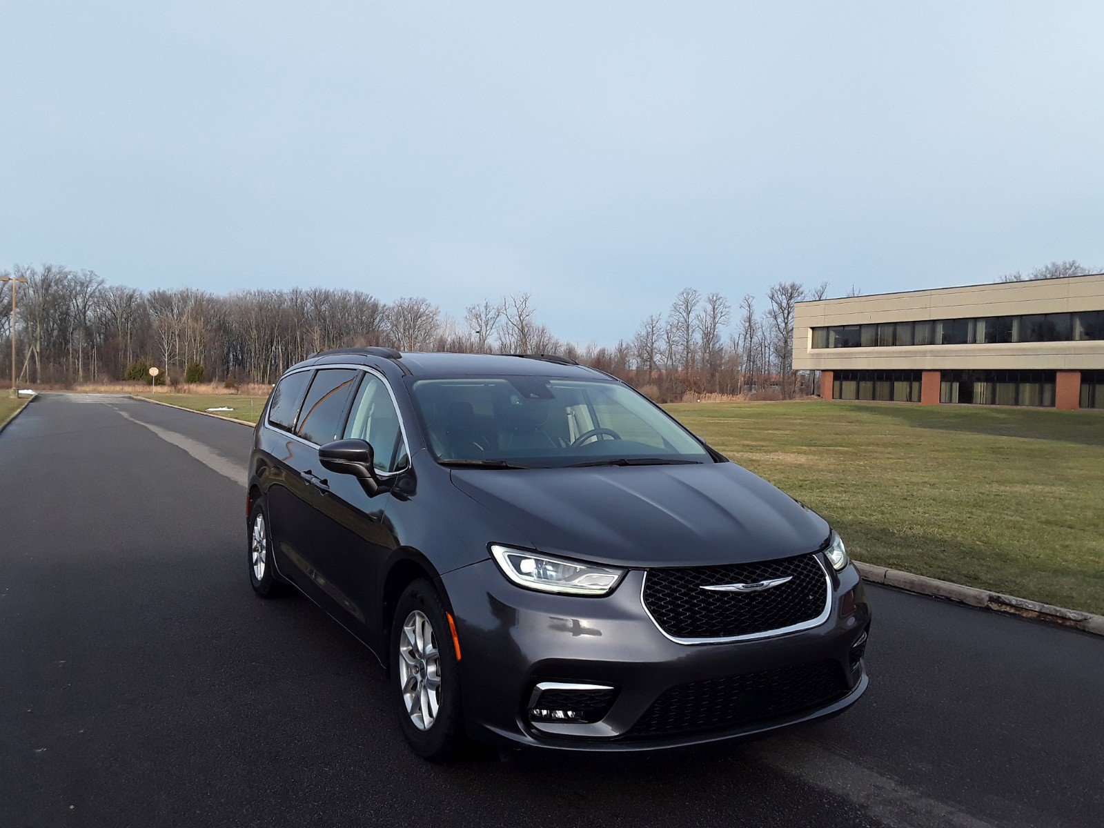 2022 Chrysler Pacifica Touring L FWD