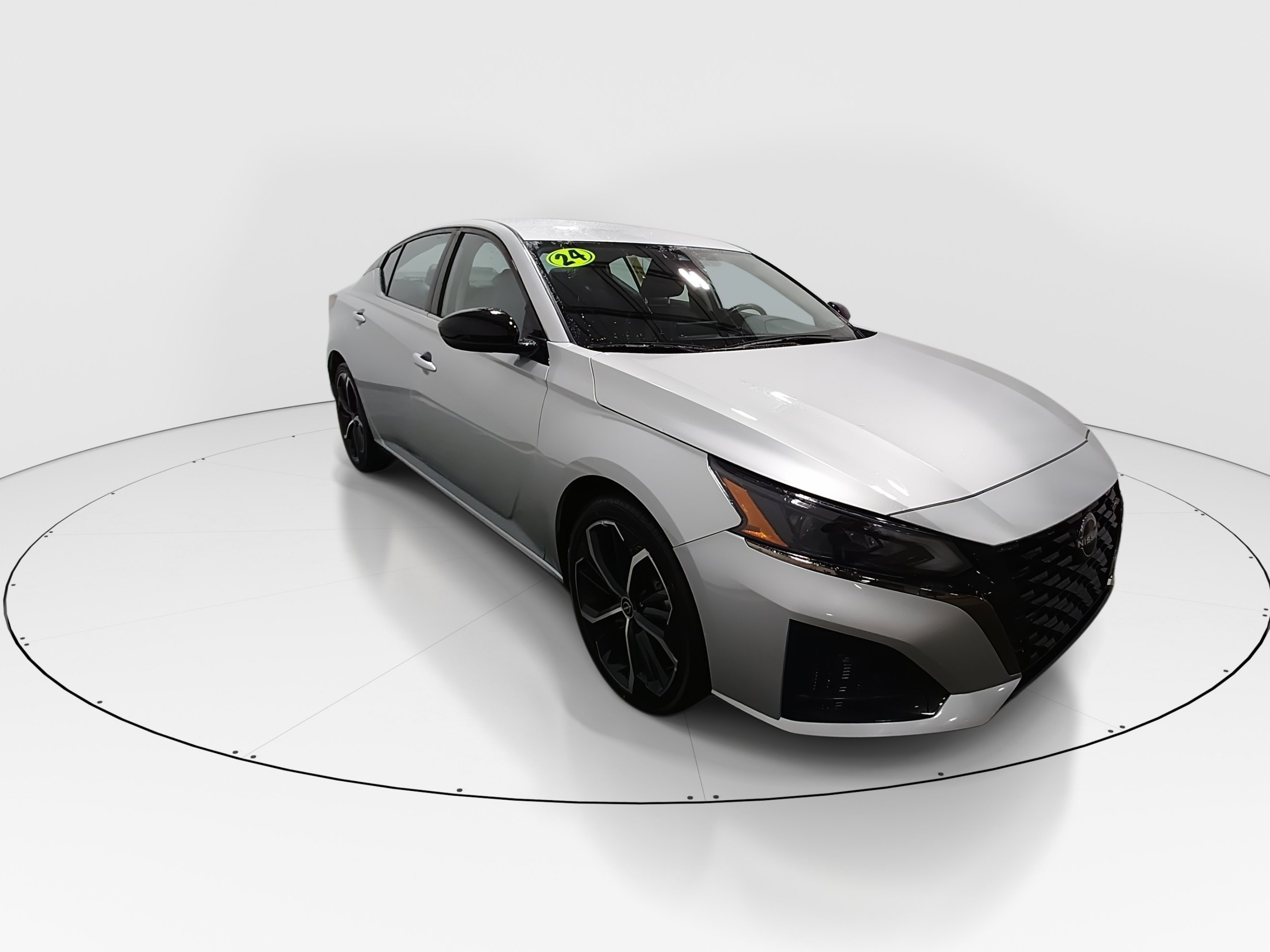 2024 Nissan Altima SR