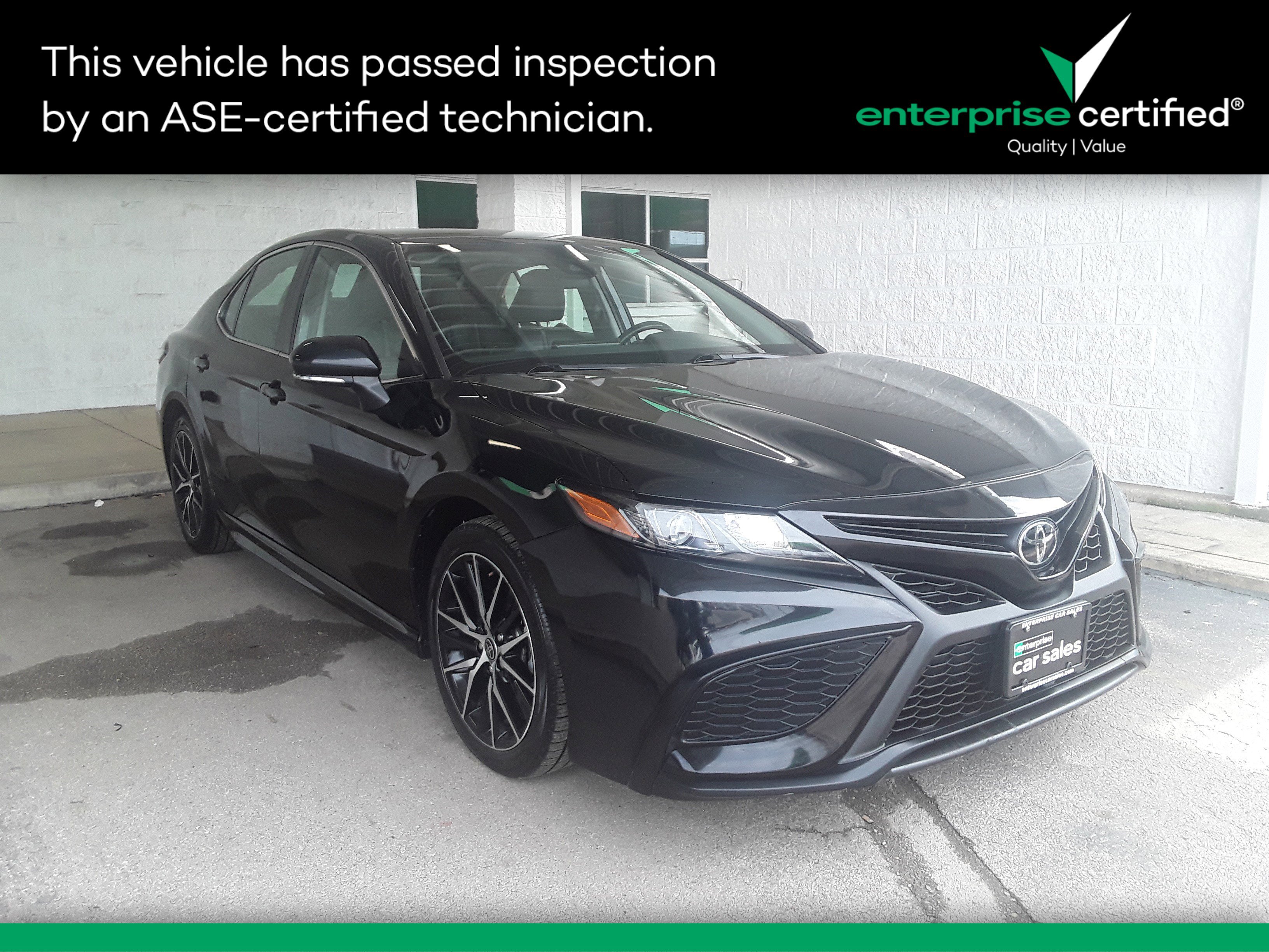 2023 Toyota Camry SE Auto
