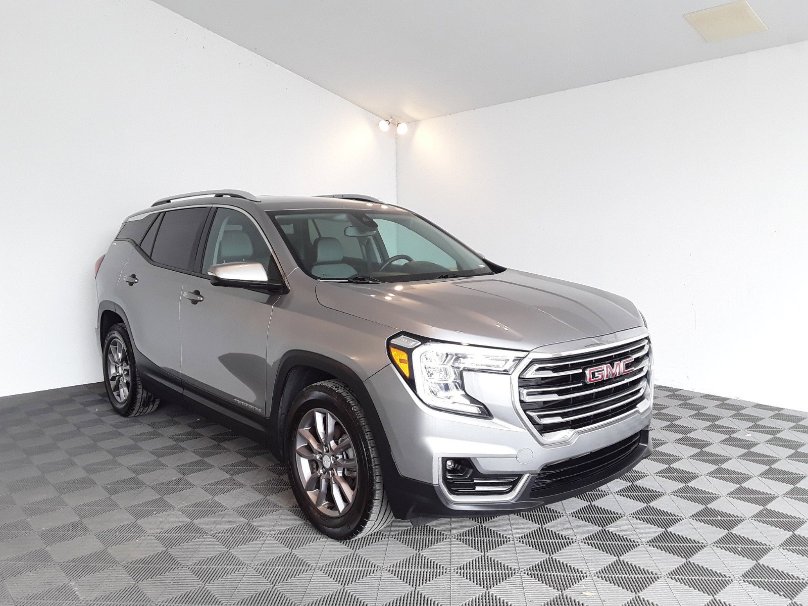 2023 GMC Terrain FWD 4dr SLT