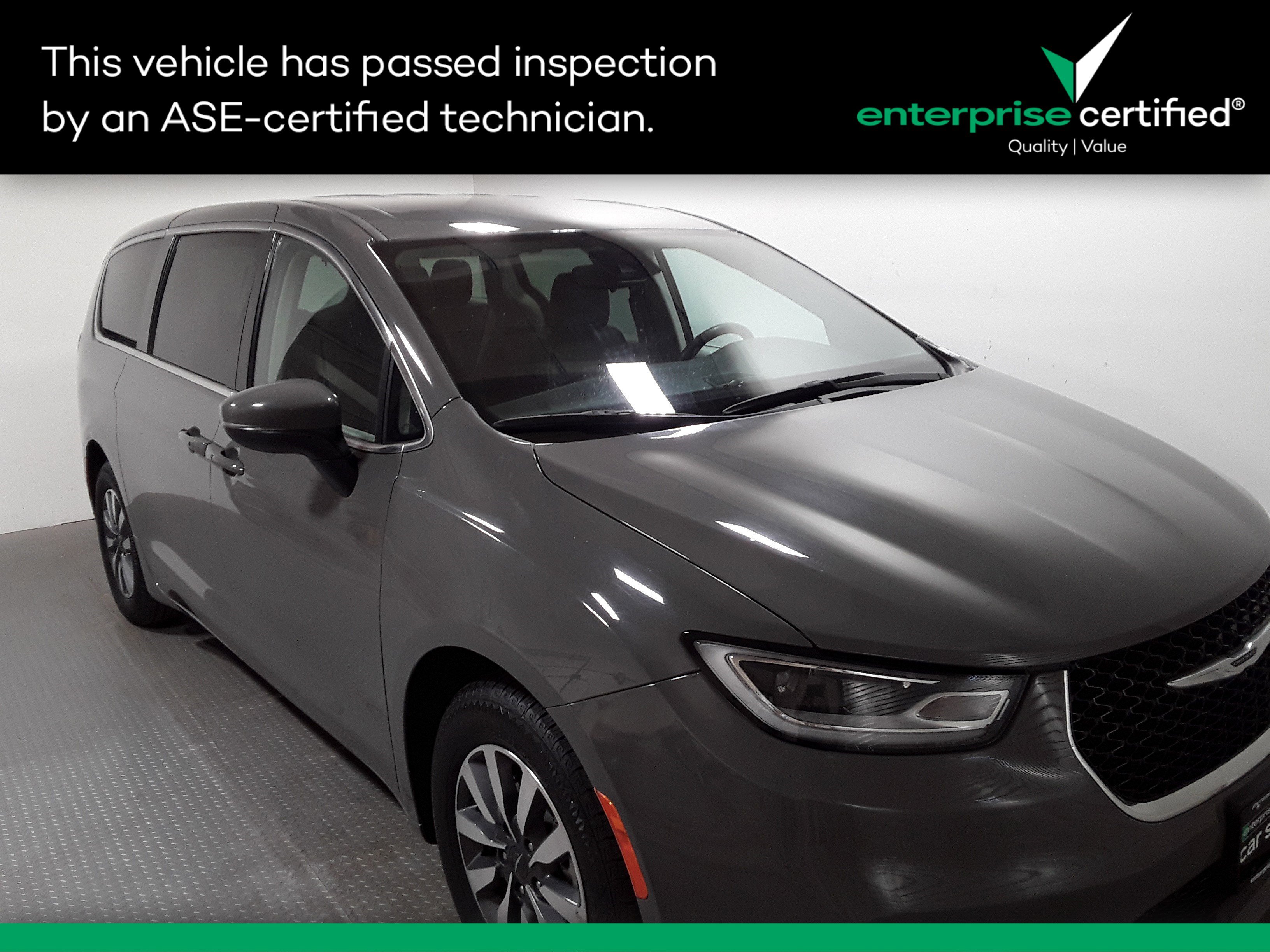 2023 Chrysler Pacifica Hybrid Touring L FWD