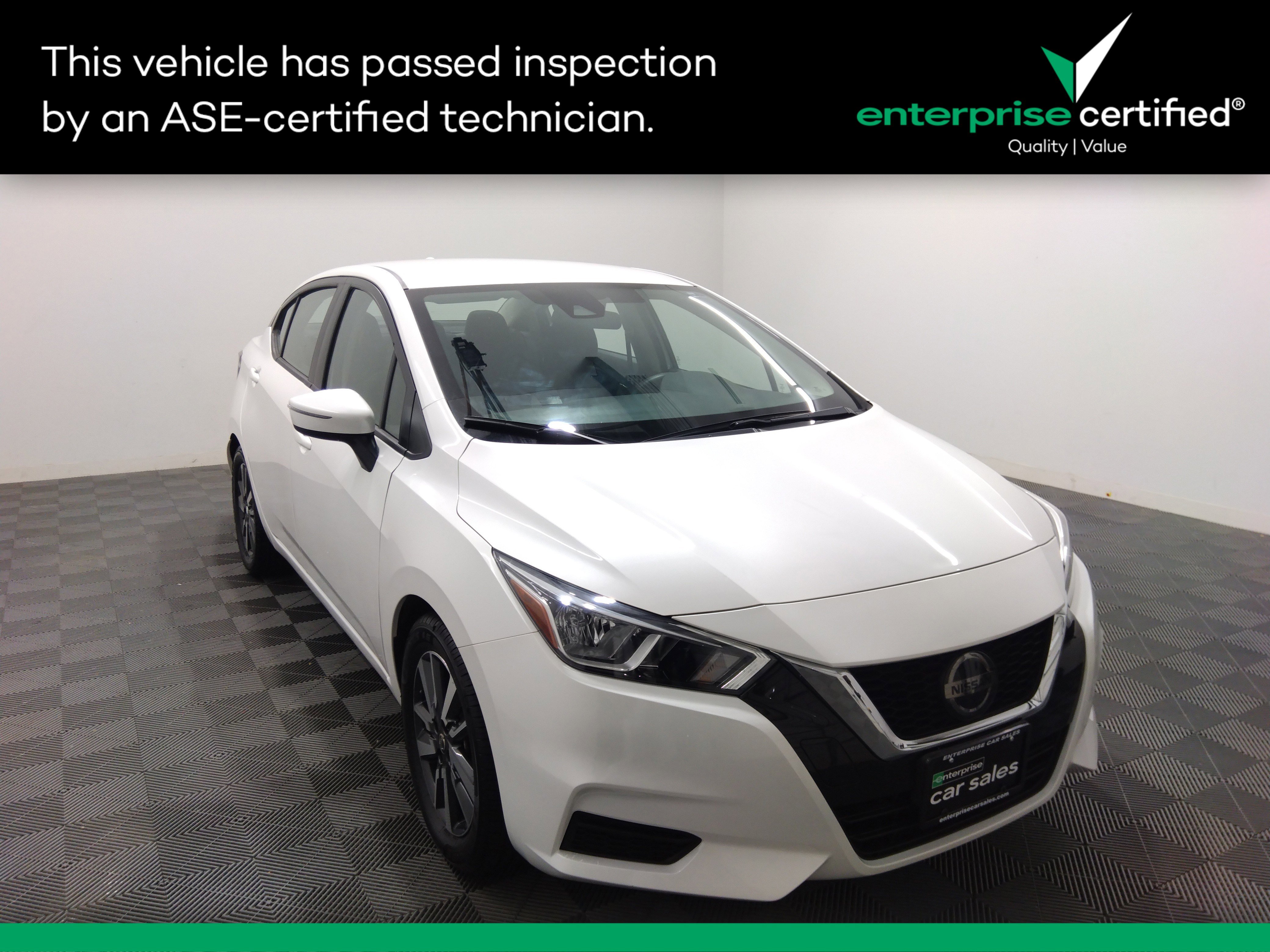 2020 Nissan Versa SV CVT