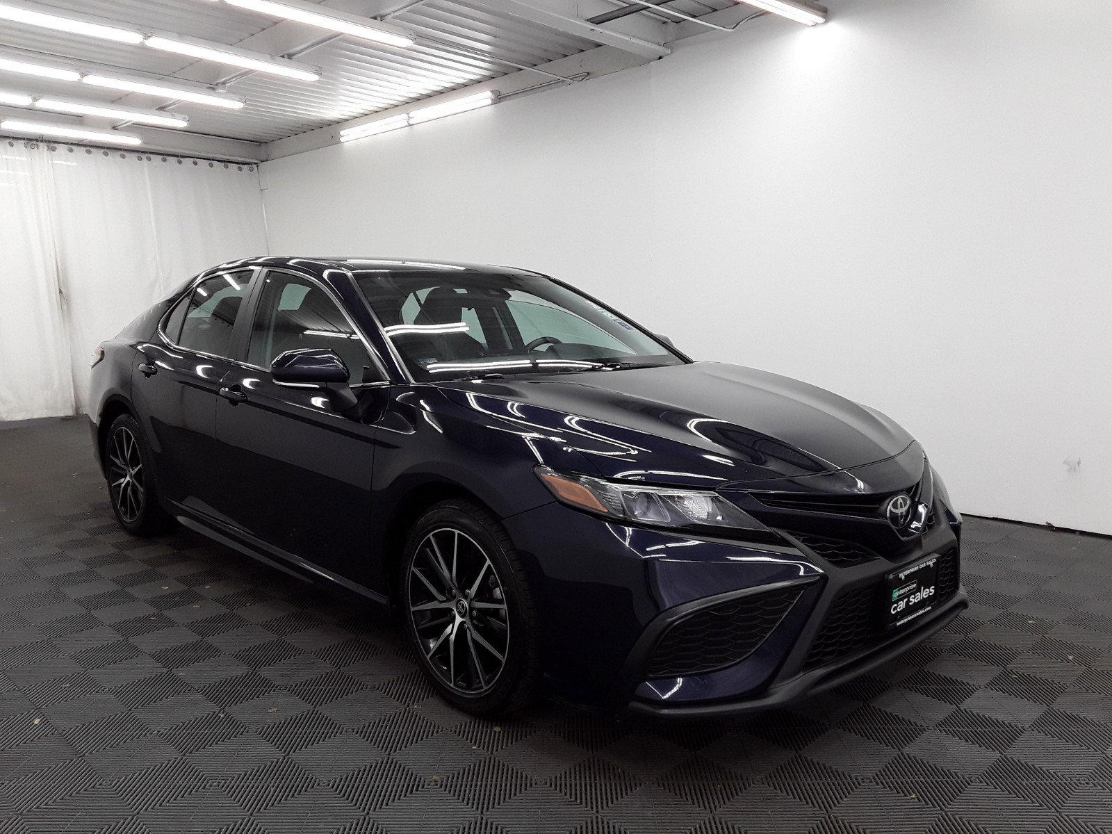 2022 Toyota Camry SE Auto