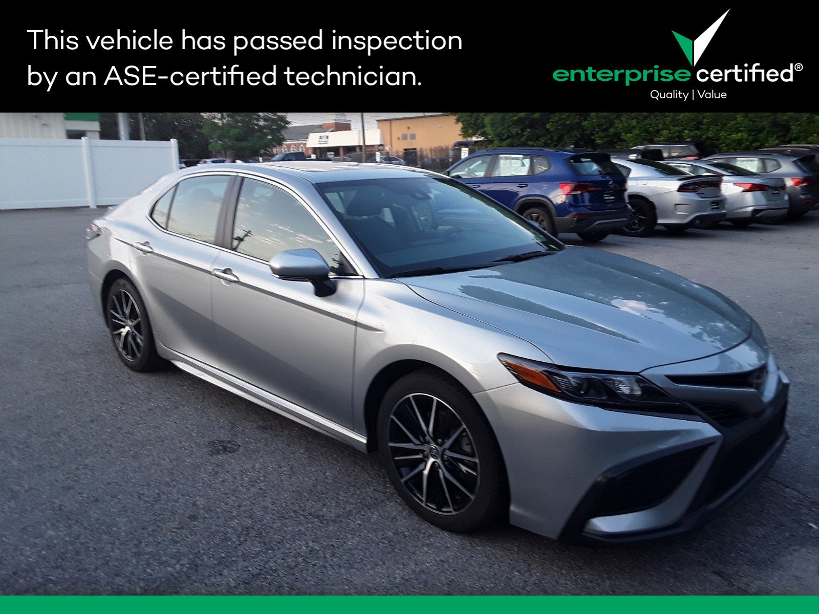 2023 Toyota Camry SE Auto