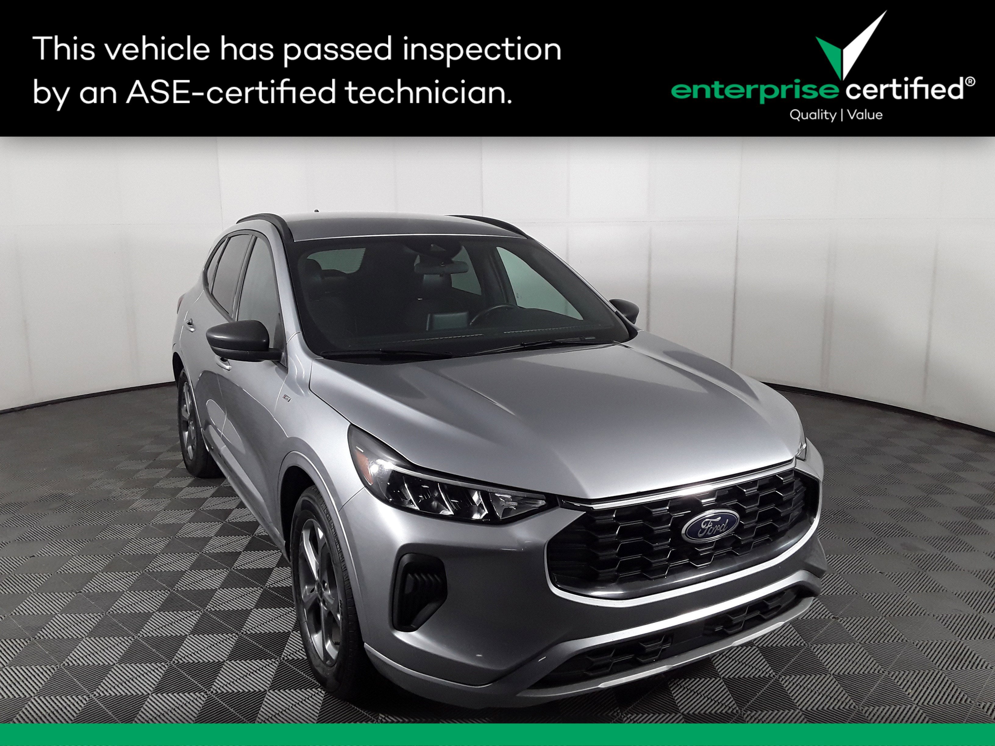 2024 Ford Escape ST-Line's photo