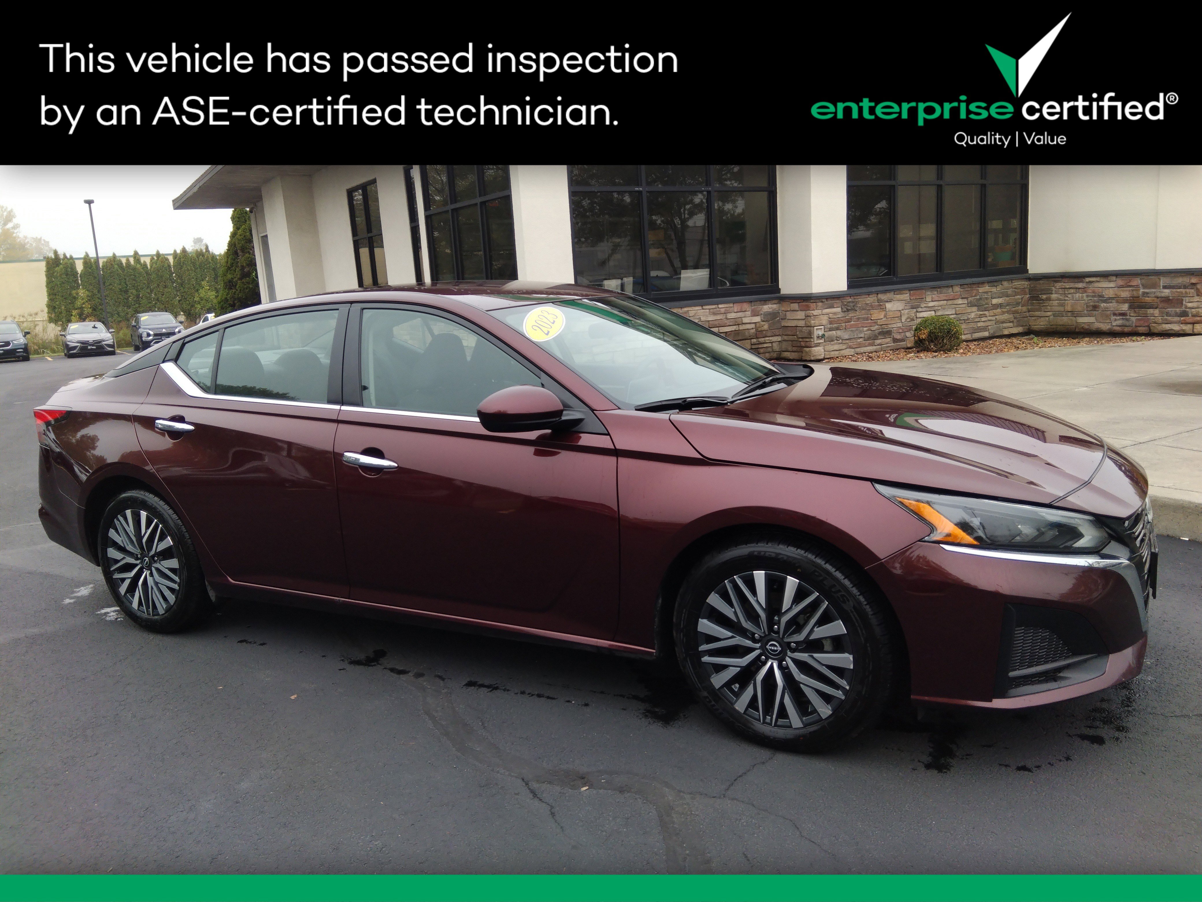 2023 Nissan Altima SV's photo