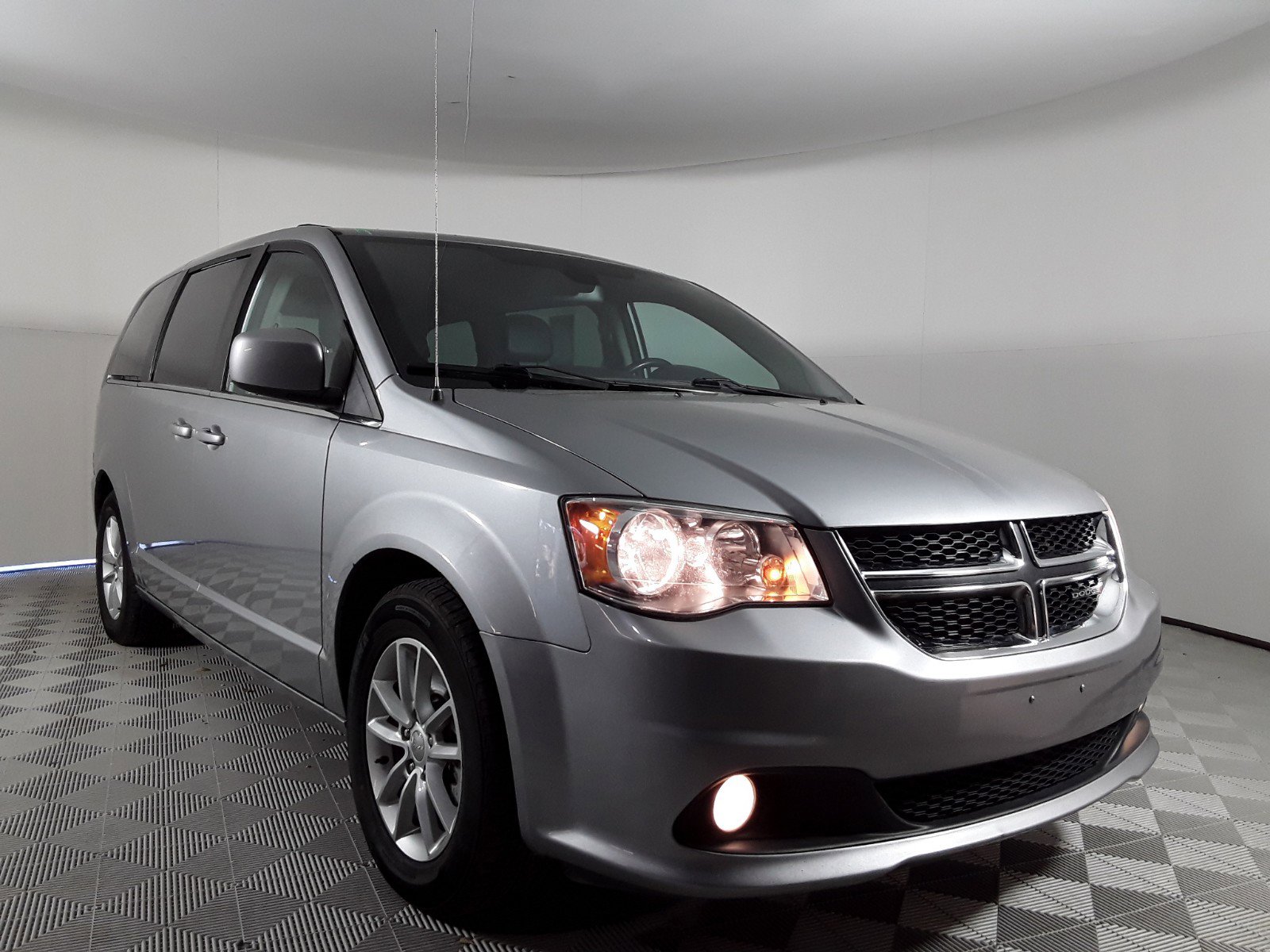 Used 2020 Dodge Grand Caravan SXT Wagon