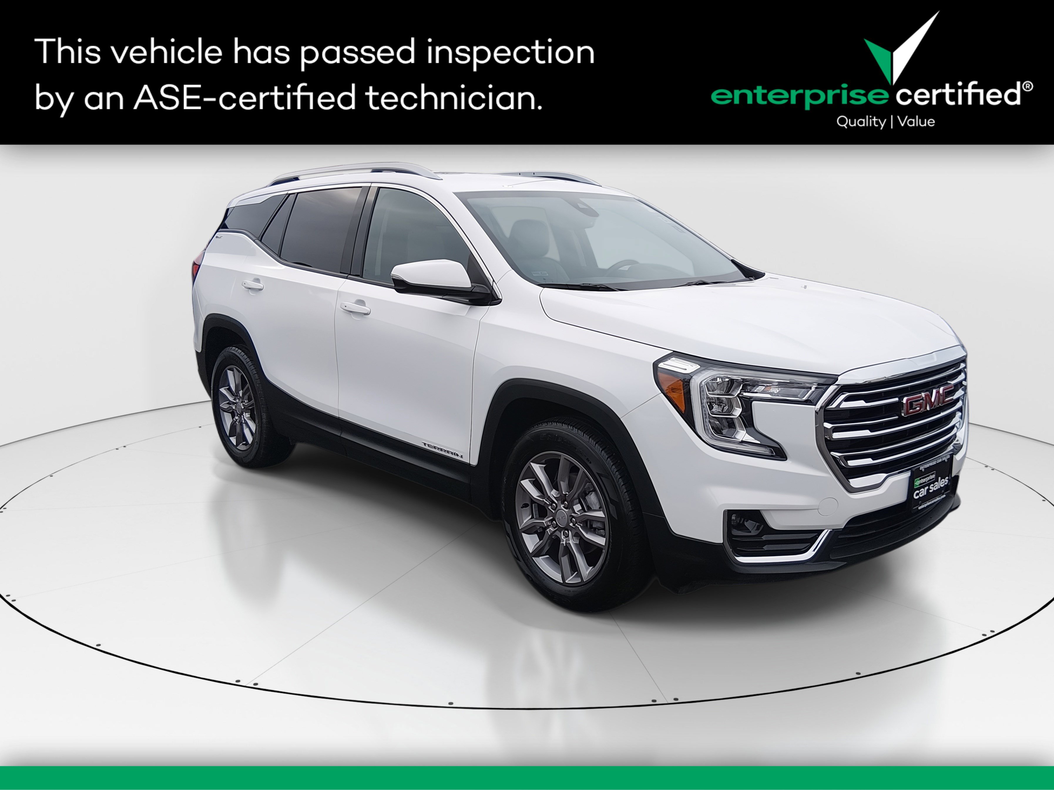 2024 GMC Terrain SLT's photo
