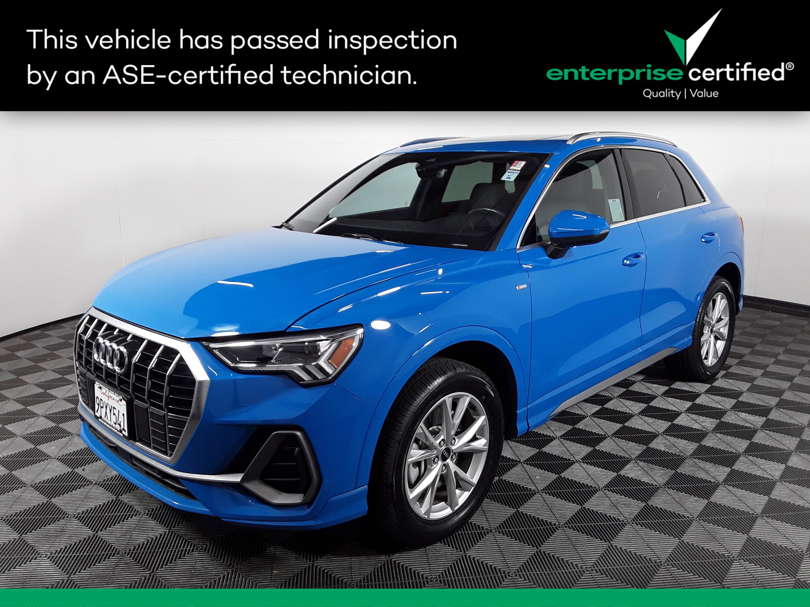 2023 Audi Q3 S line Premium 45 TFSI quattro