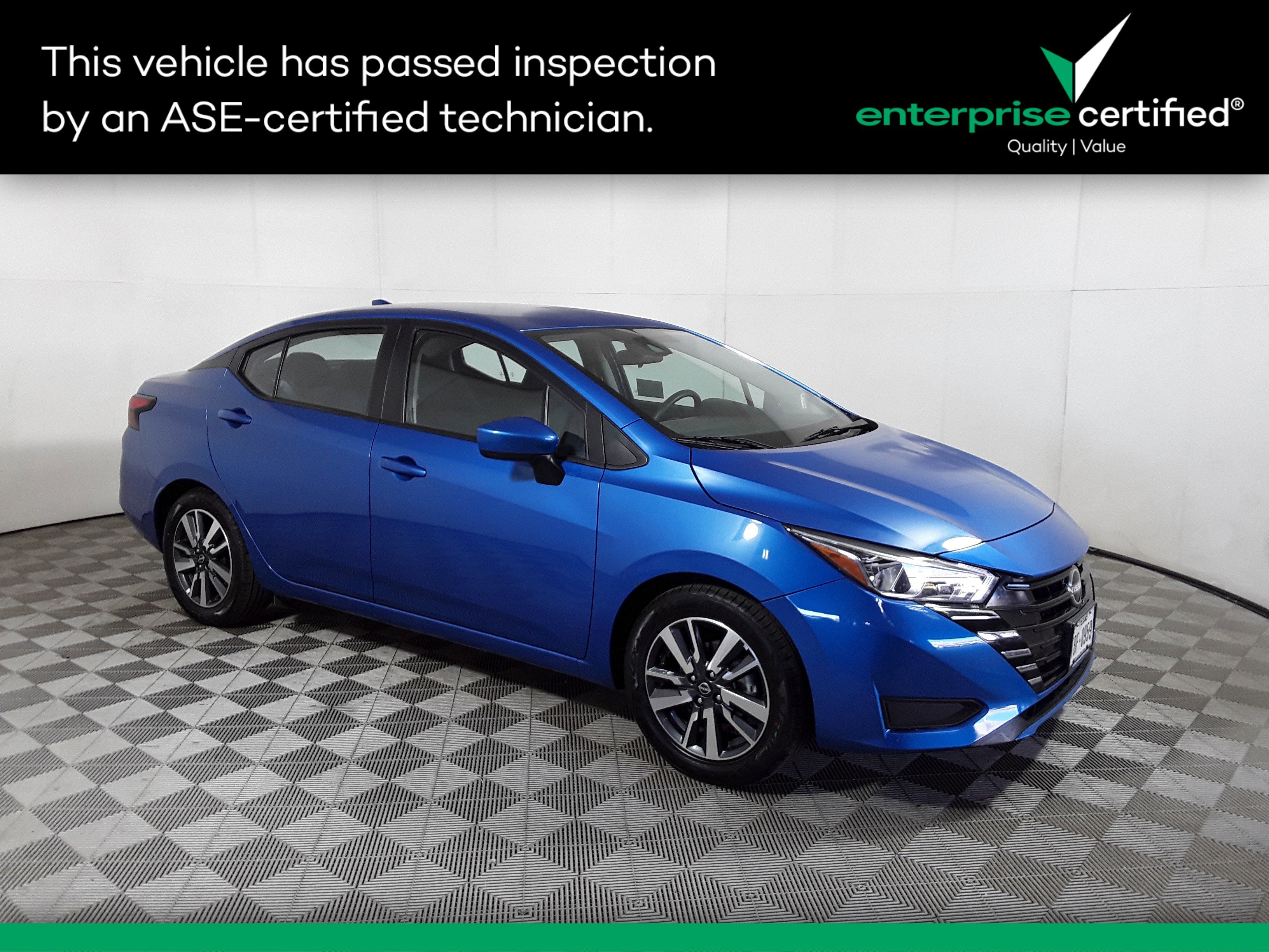 Used 2023 Nissan Versa SV CVT