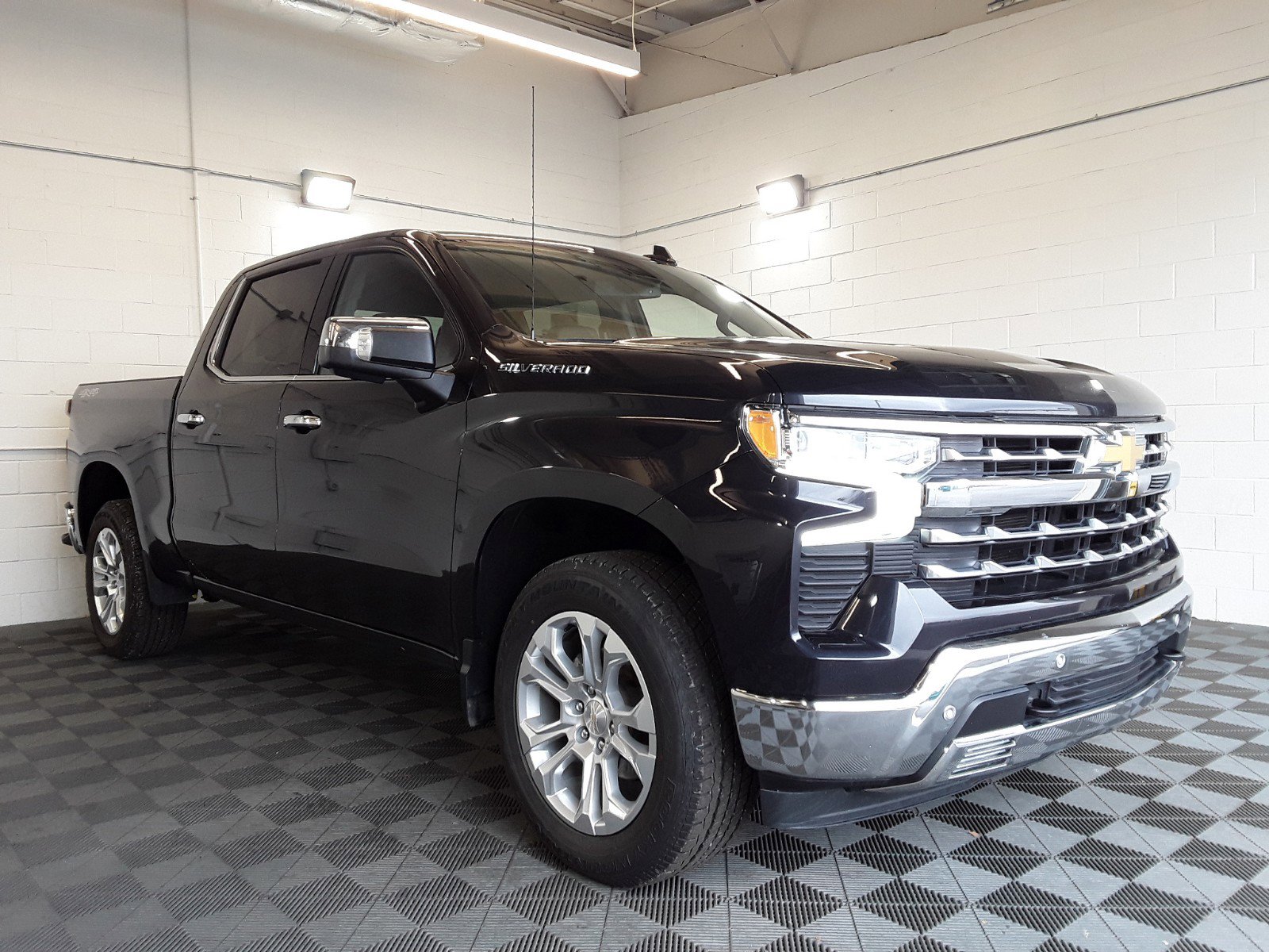 Used 2023 Chevrolet Silverado 1500 