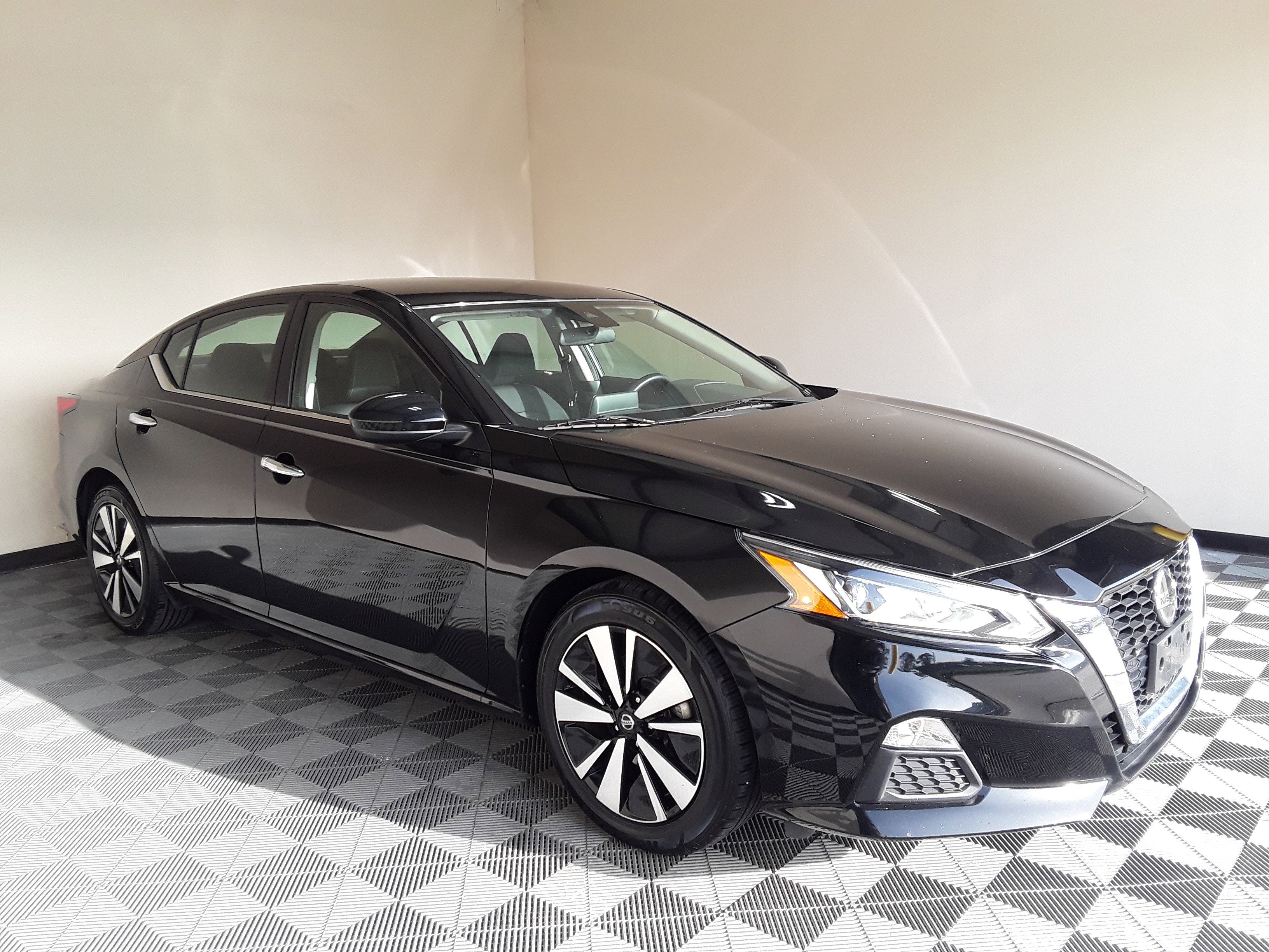 2022 Nissan Altima 2.5 SV Sedan