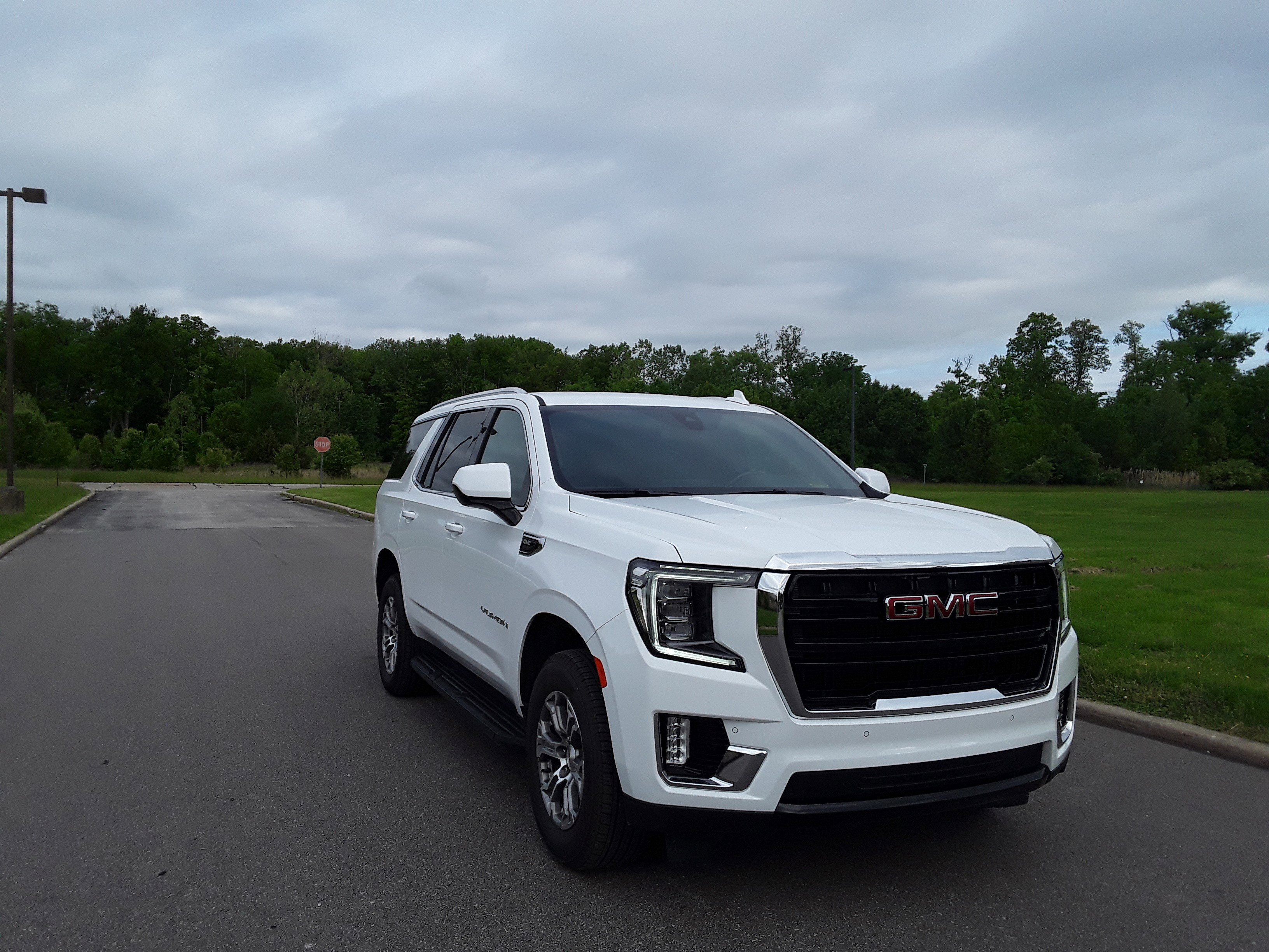 2022 GMC Yukon 4WD 4dr SLE