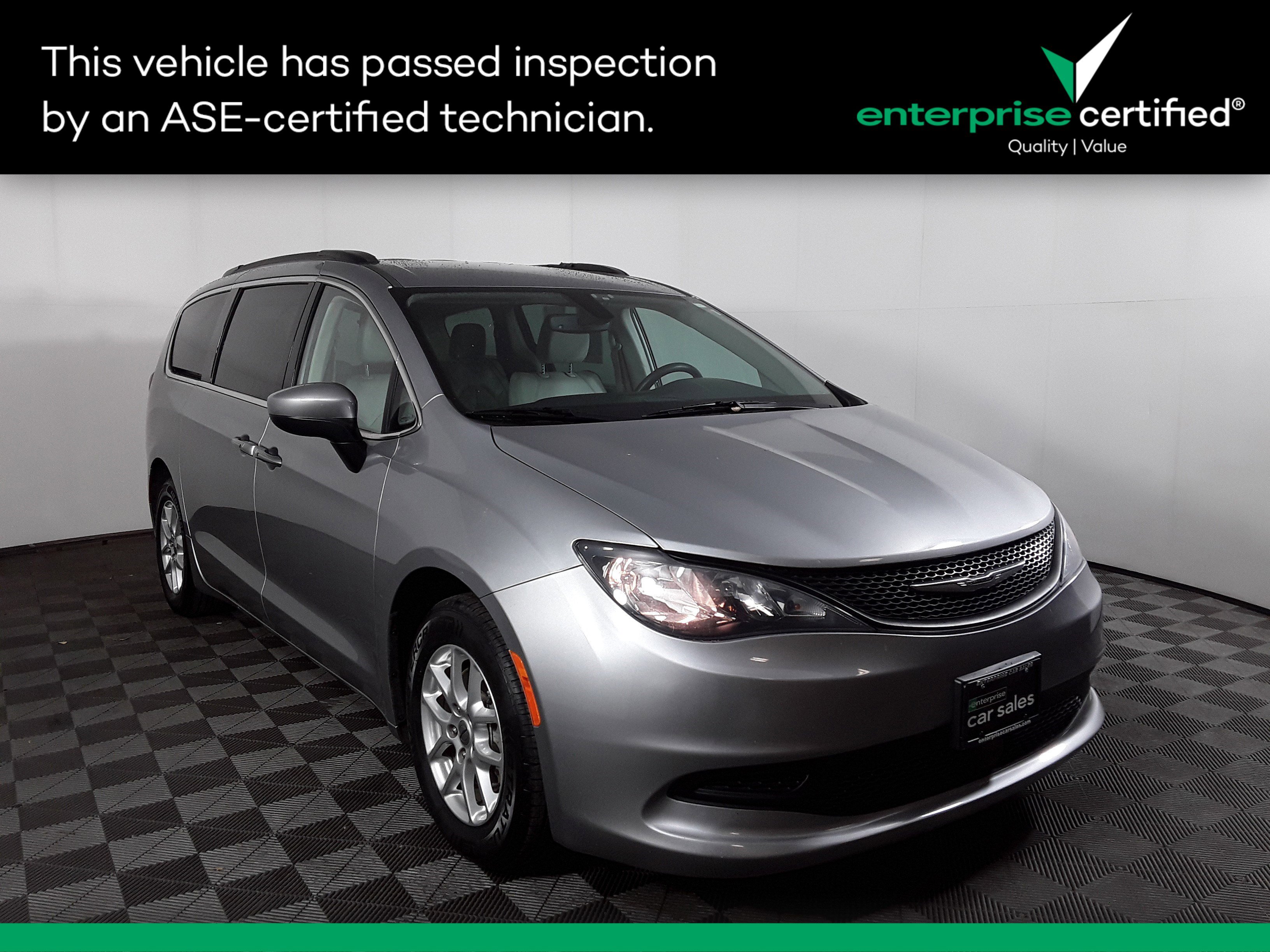 Used 2021 Chrysler Voyager LXI FWD