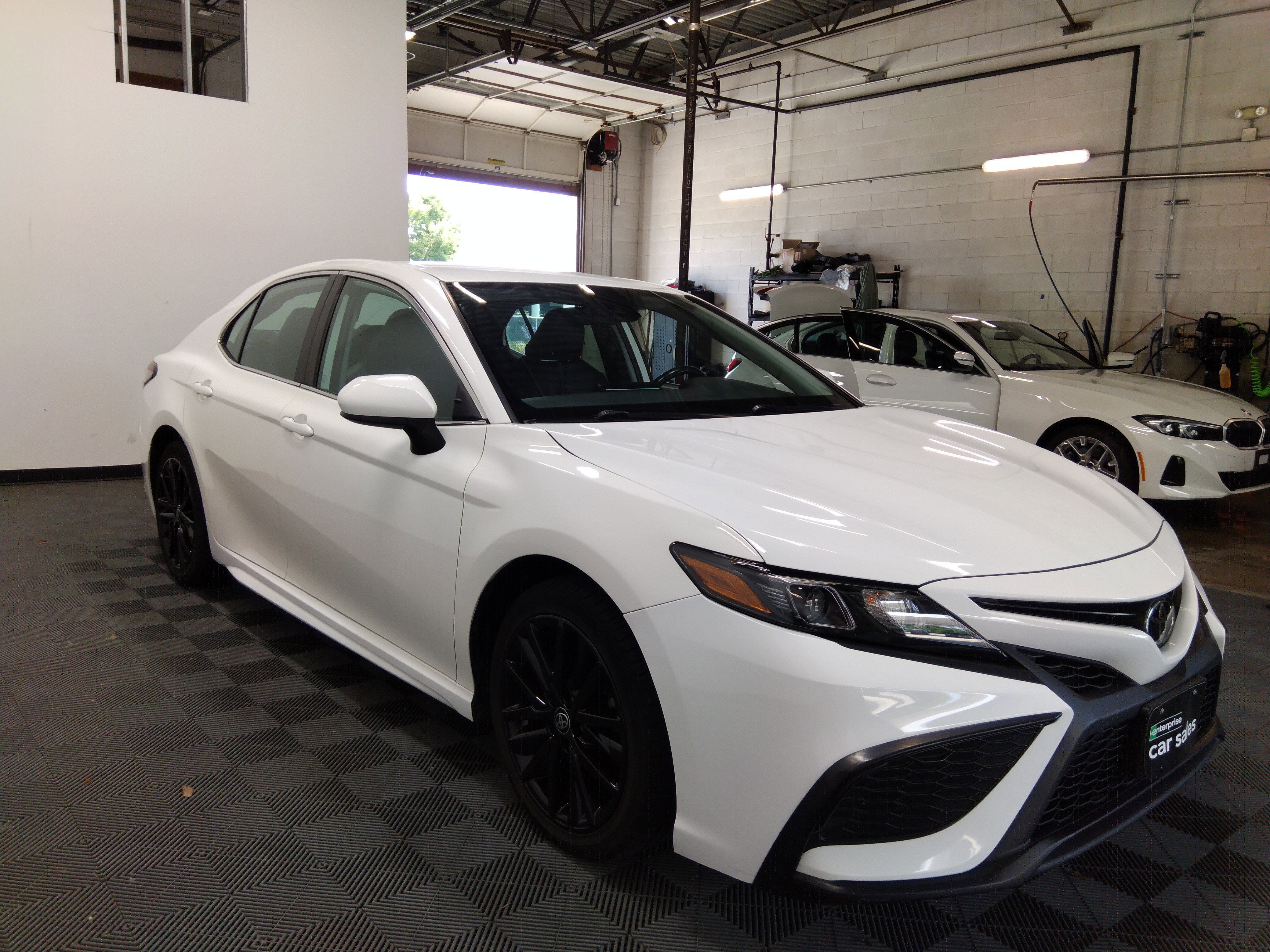 2021 Toyota Camry SE Auto