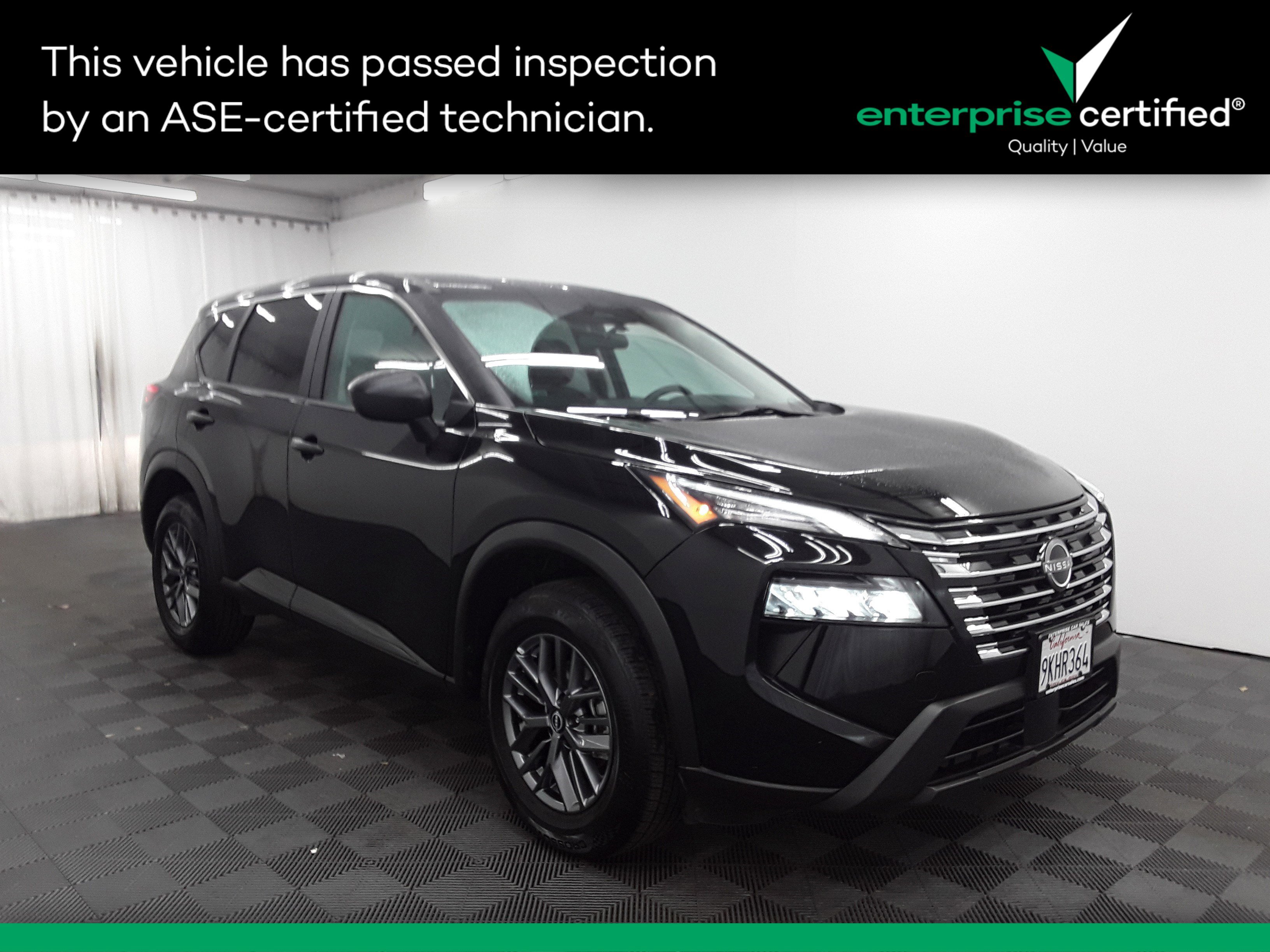 2024 Nissan Rogue S's photo