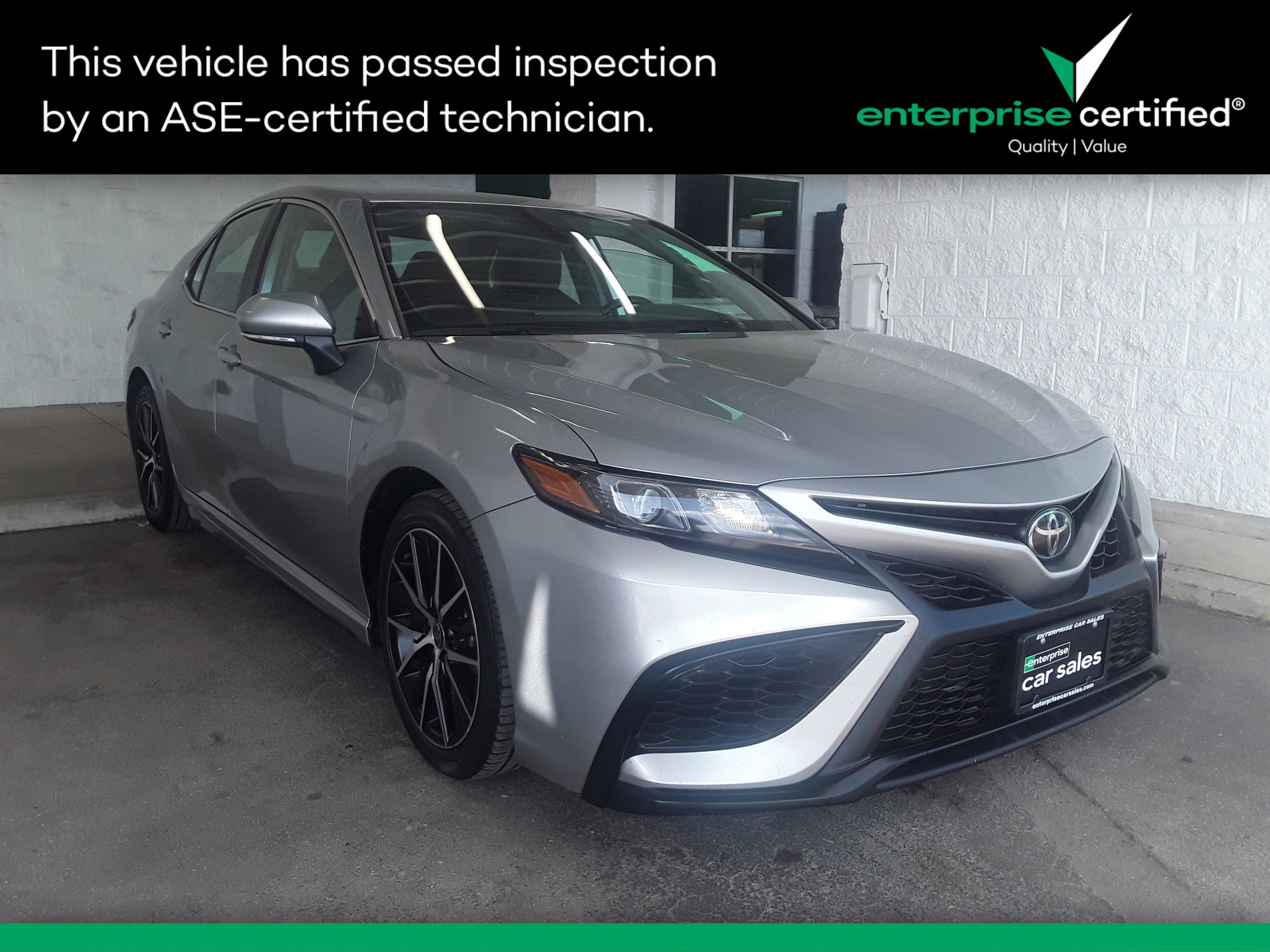 Used 2023 Toyota Camry SE Auto