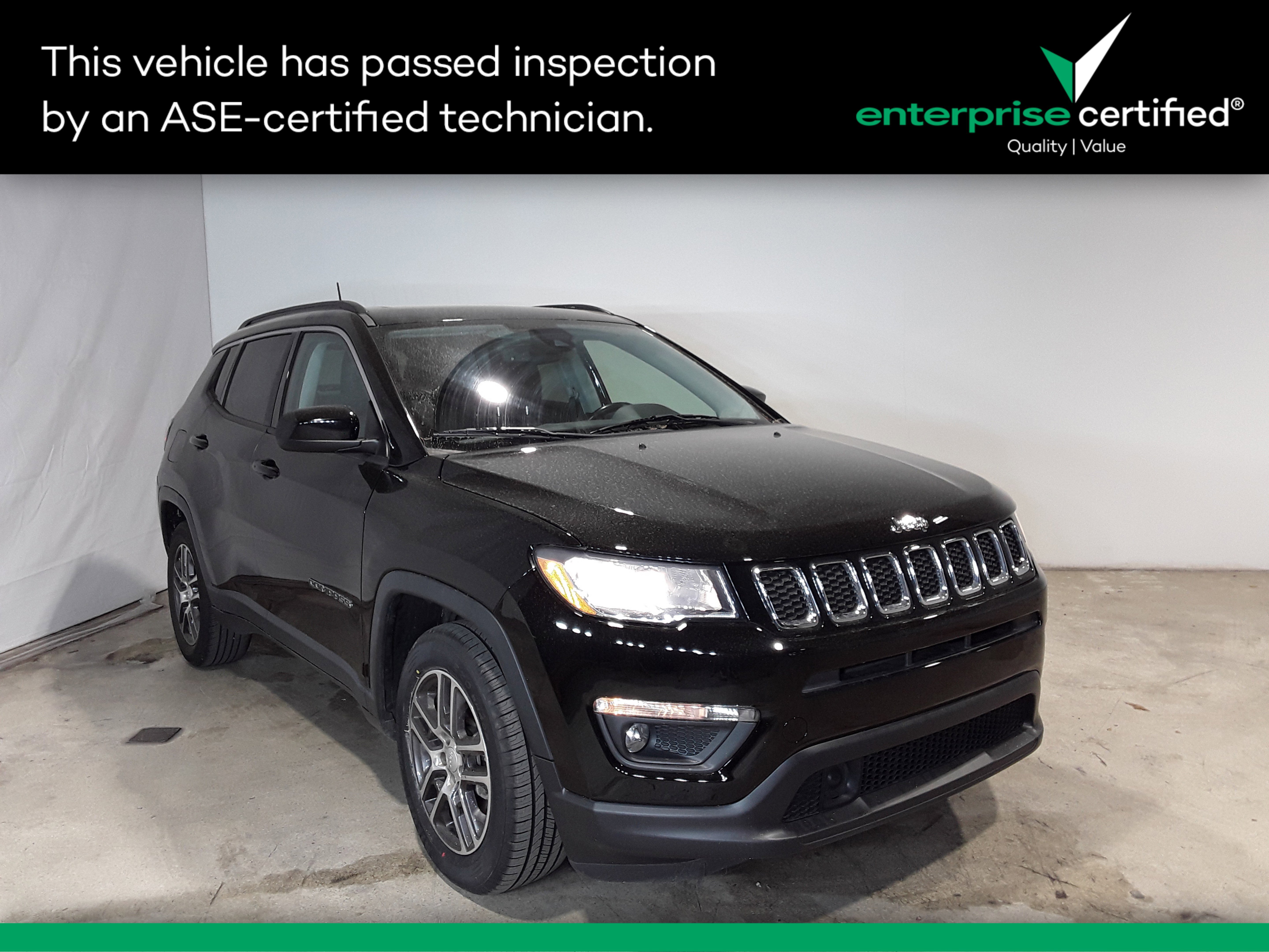 2020 Jeep Compass Latitude w/Sun/Safety Pkg FWD