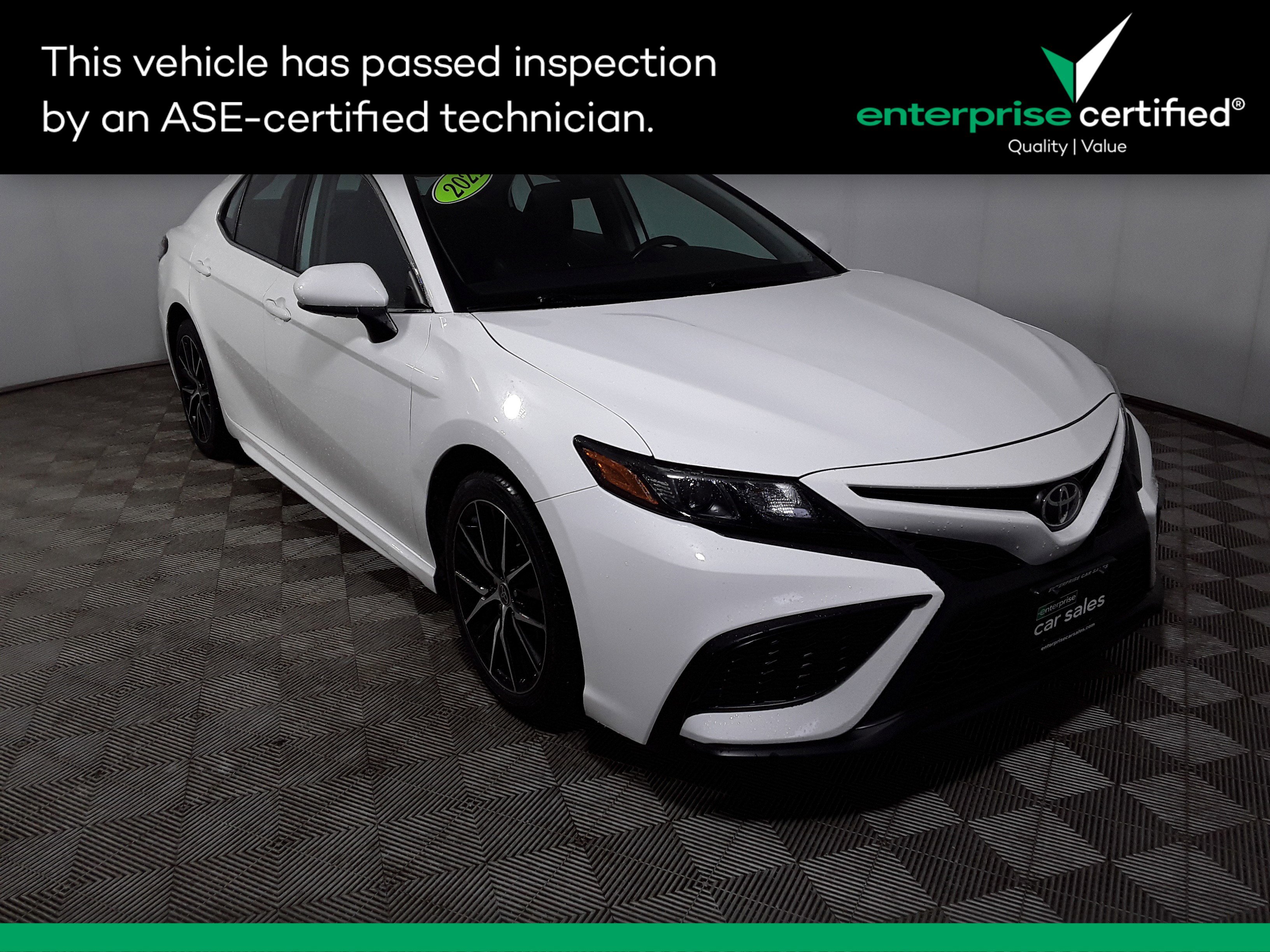 2021 Toyota Camry SE Auto