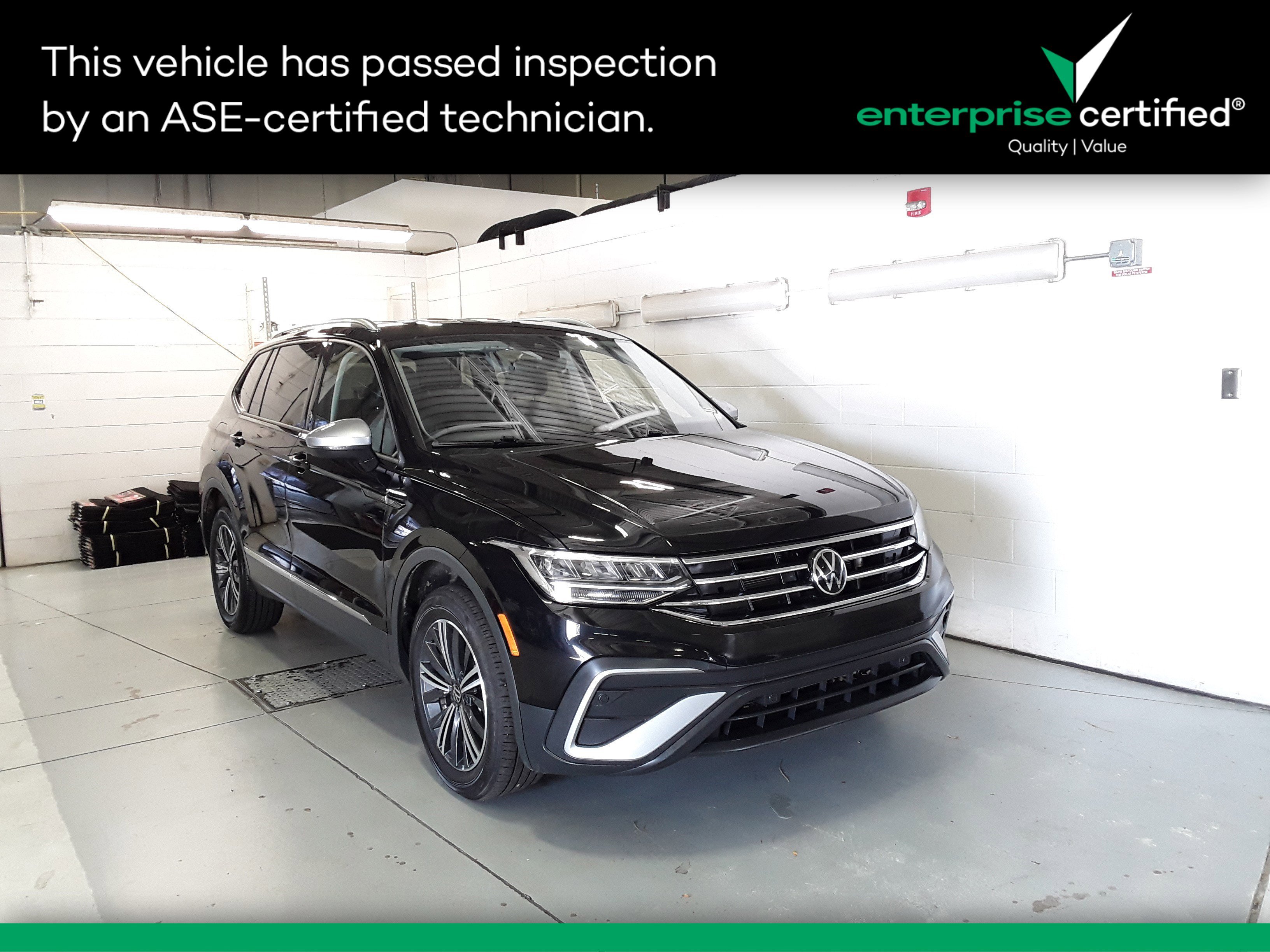 Used 2024 Volkswagen Tiguan 2.0T SE 4MOTION