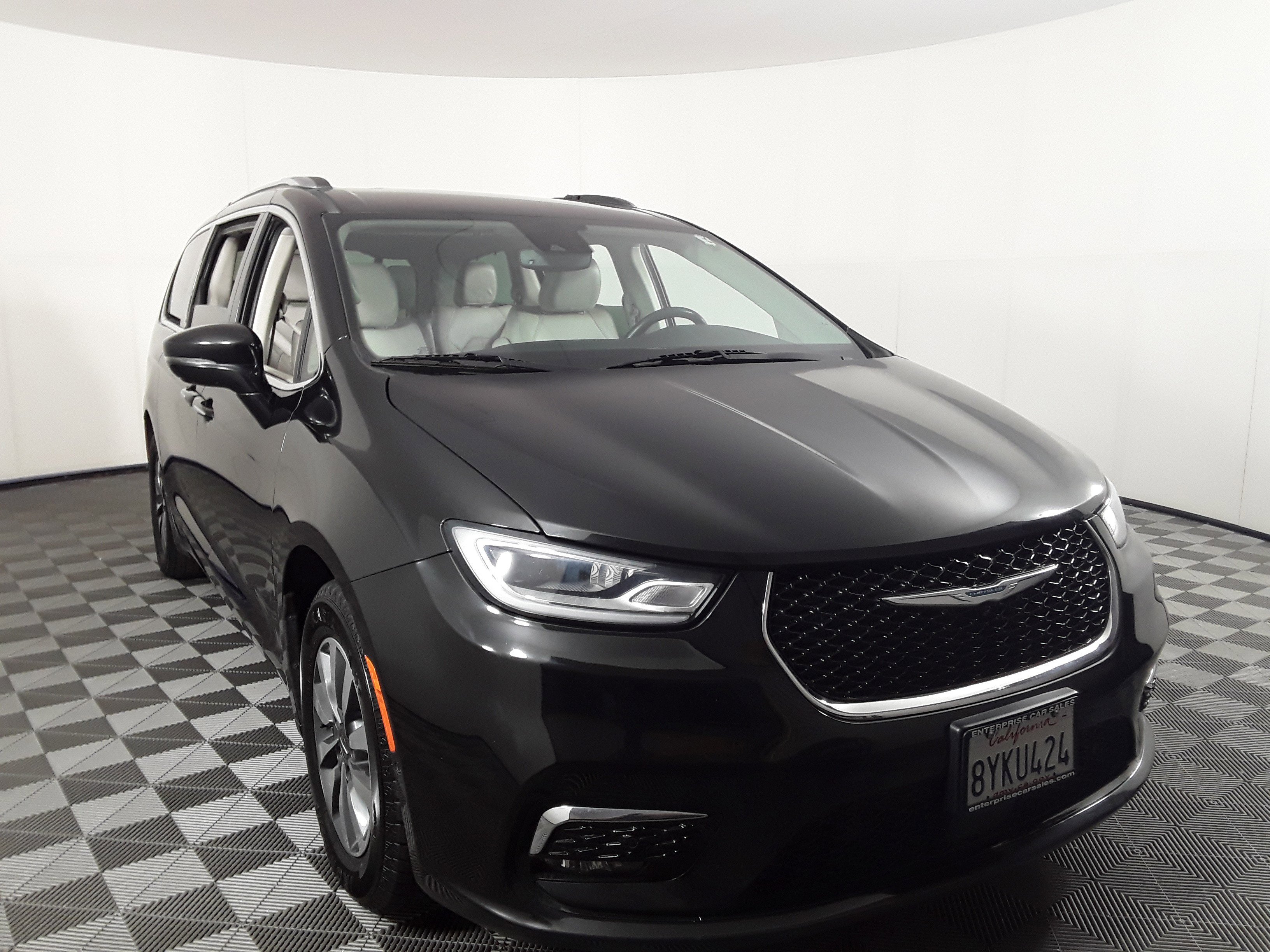 2021 Chrysler Pacifica Hybrid Touring L FWD