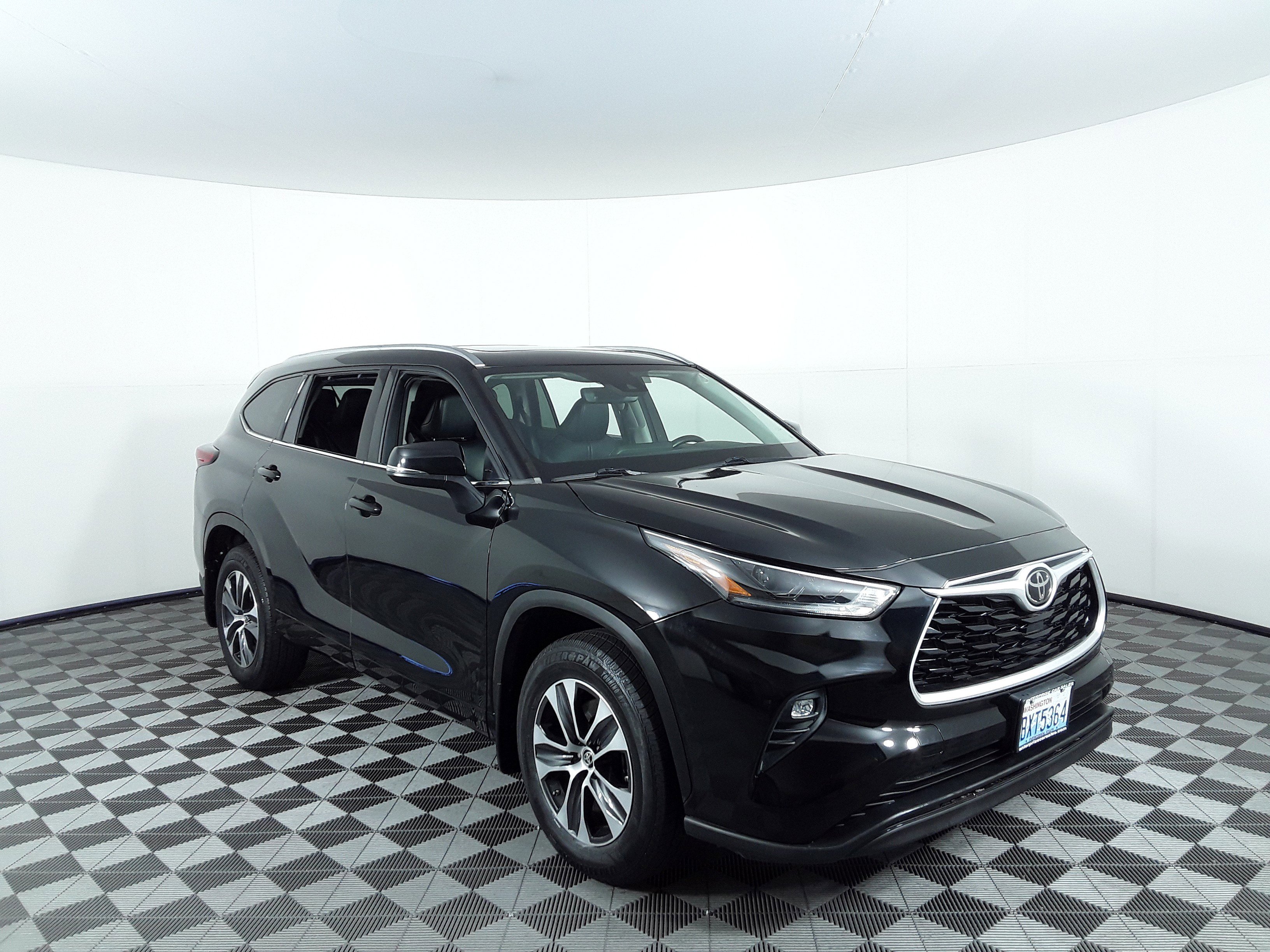 2021 Toyota Highlander XLE AWD