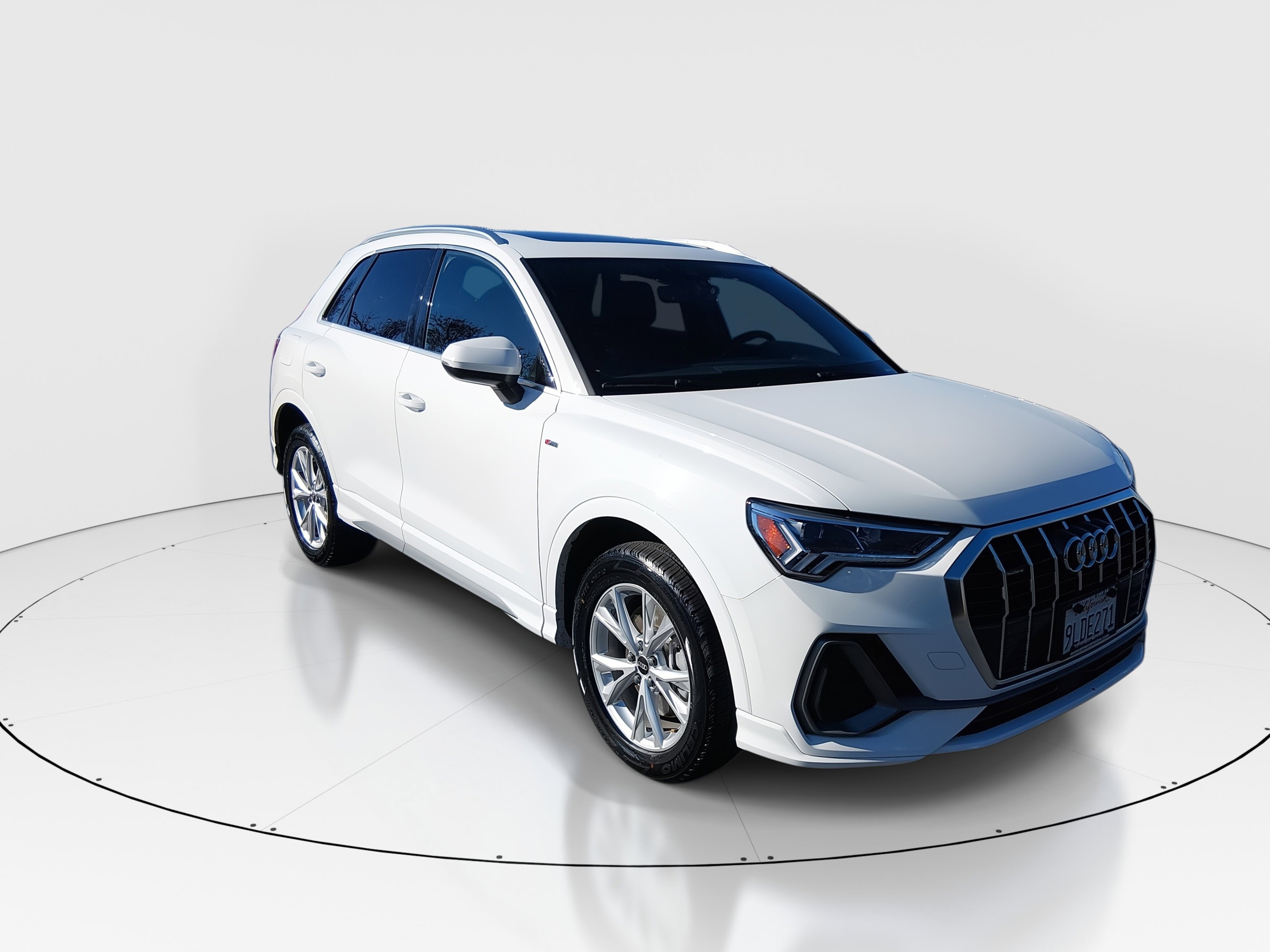 2024 Audi Q3 S Line Premium's photo