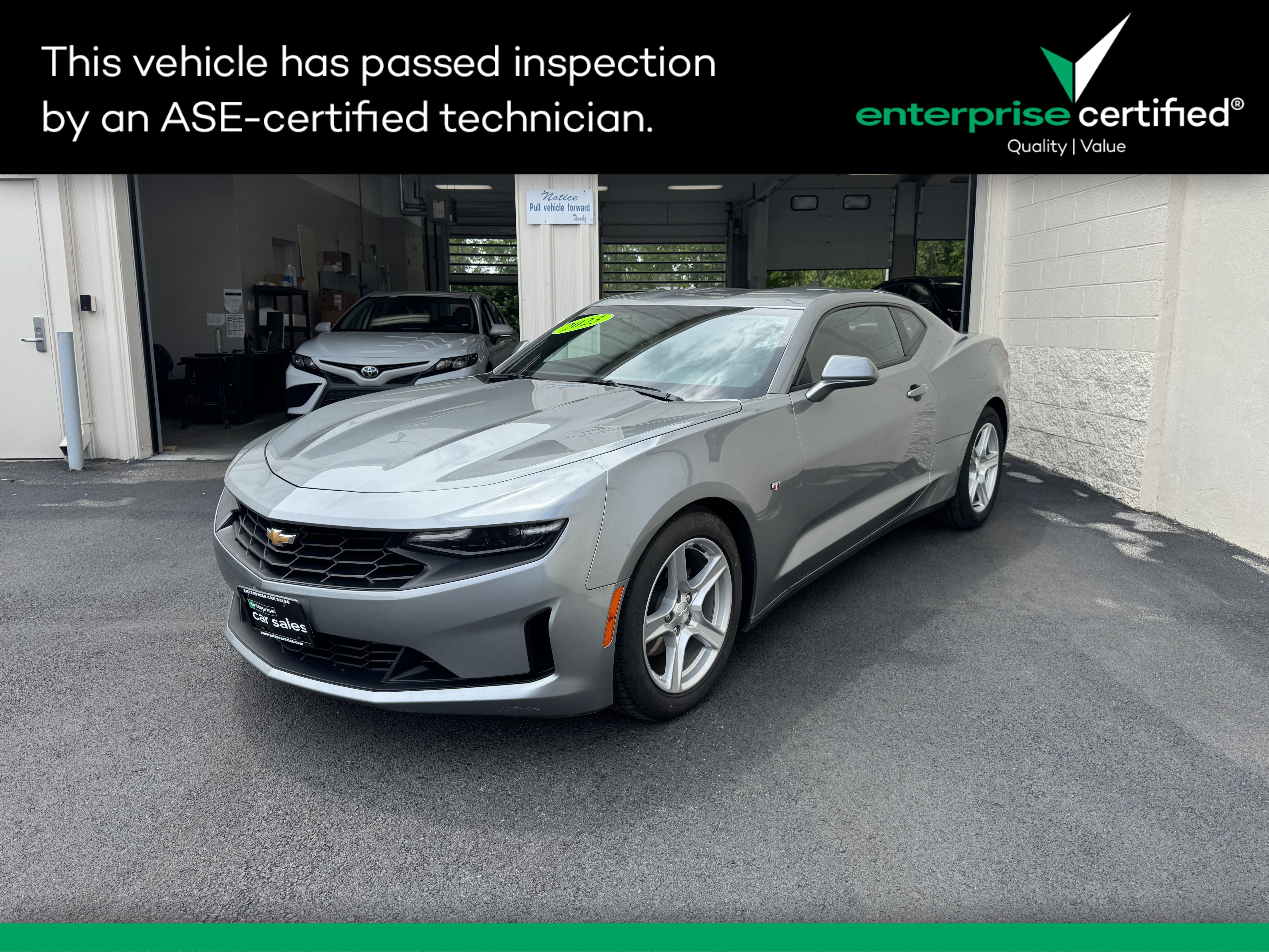 2023 Chevrolet Camaro 2dr Cpe 1LT