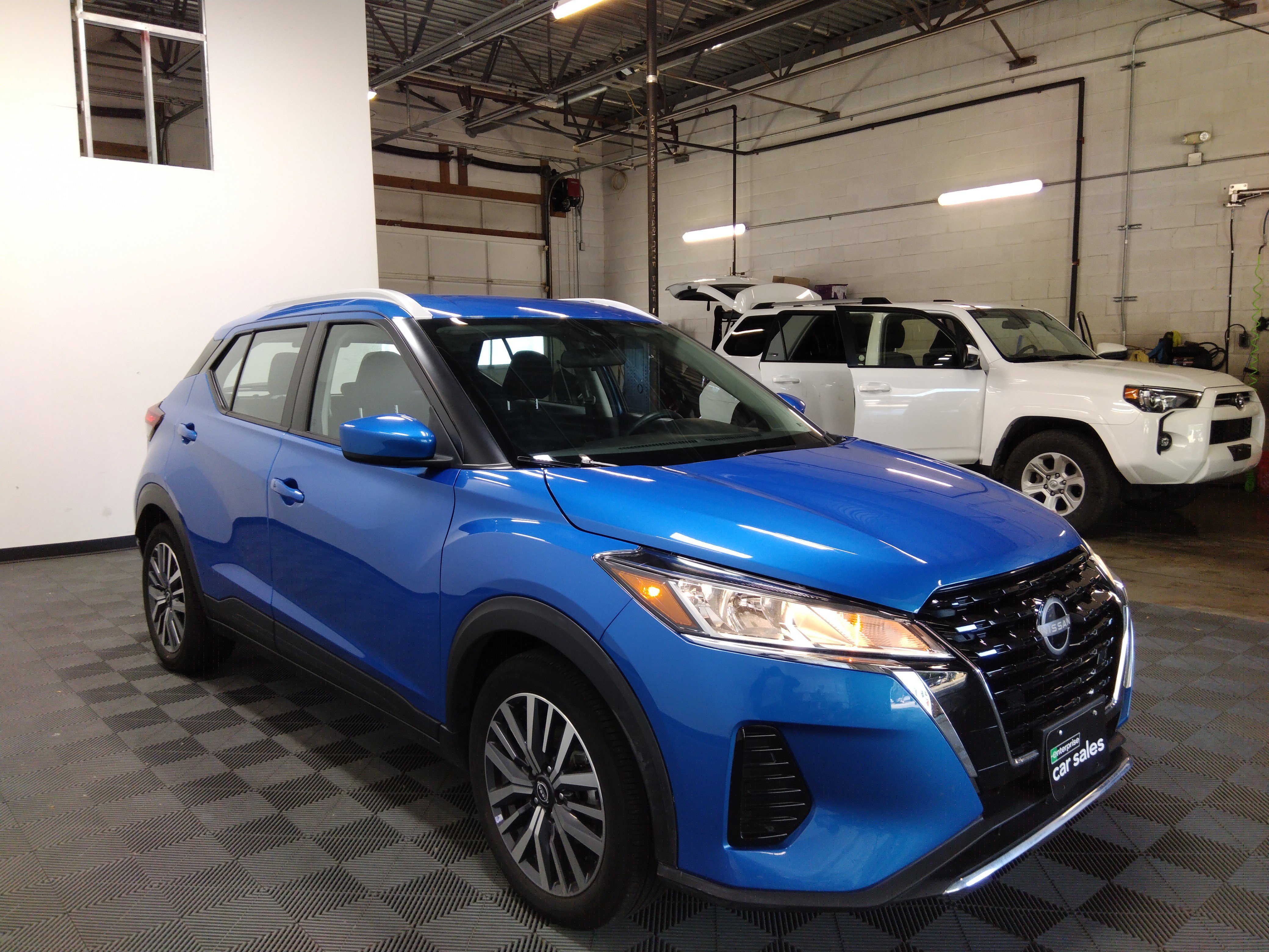 Used 2023 Nissan Kicks SV FWD