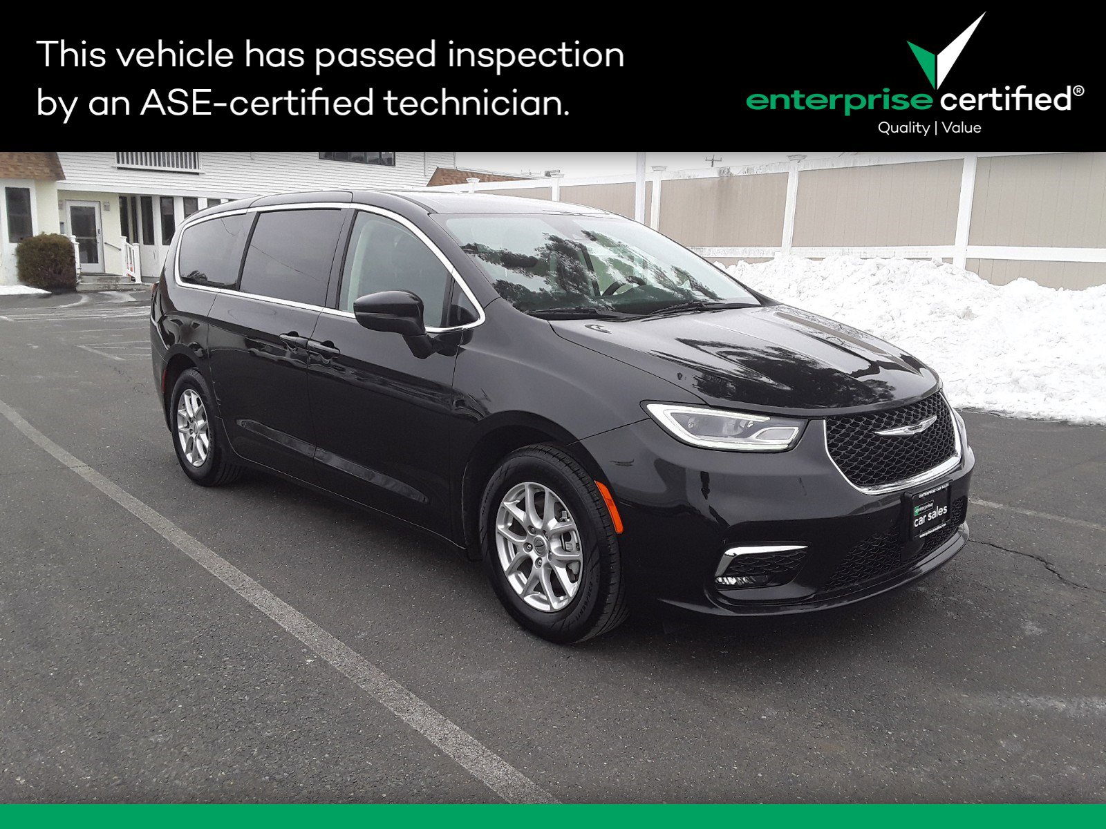 Used 2023 Chrysler Pacifica Touring L FWD