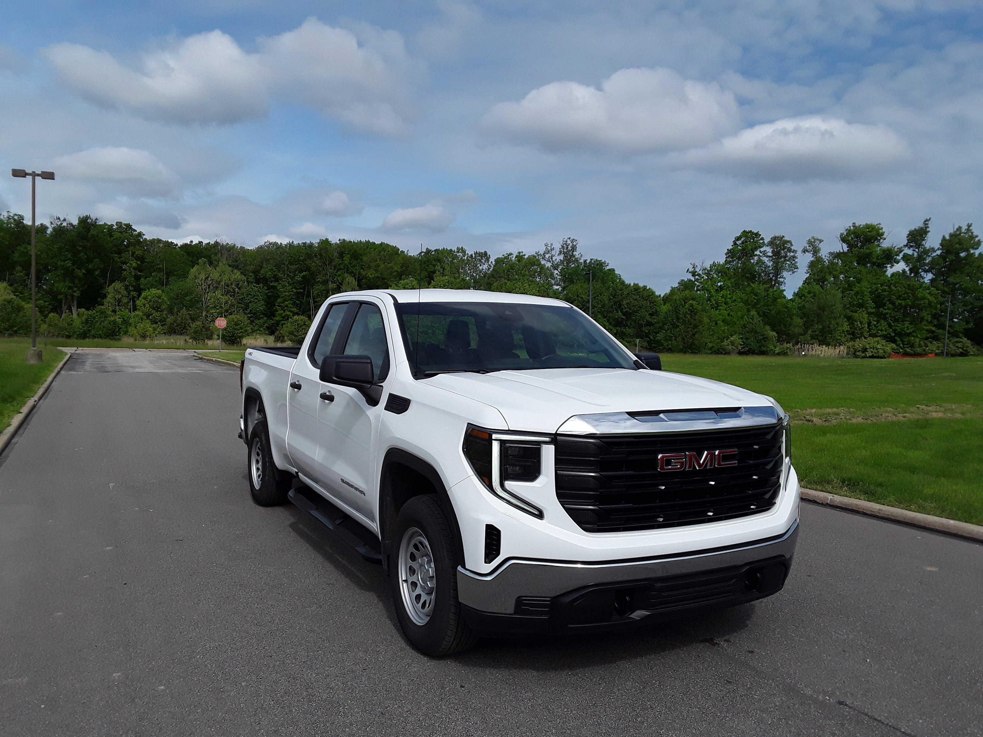 2023 GMC Sierra 1500 4WD Double Cab 147