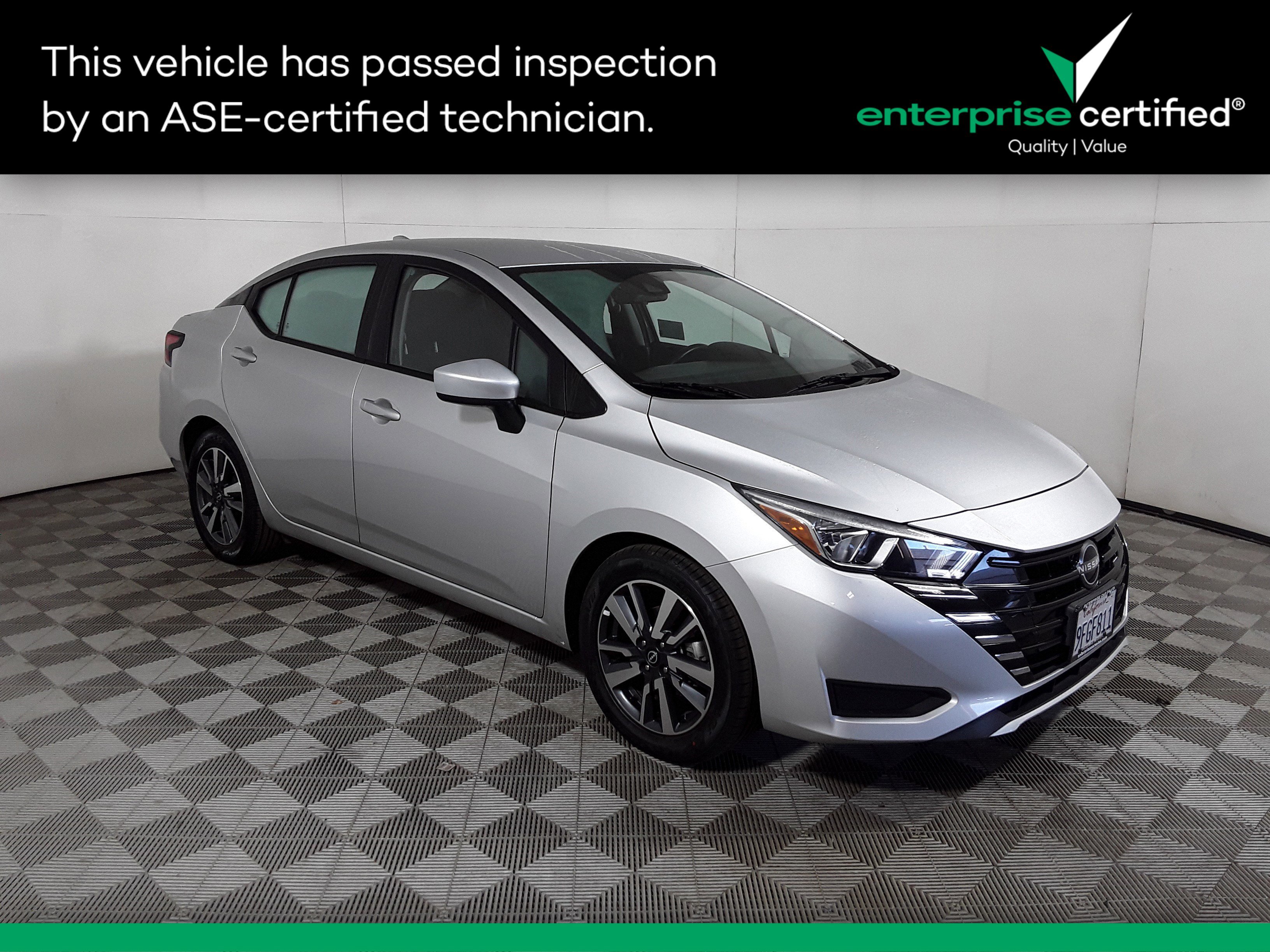 2023 Nissan Versa Sedan SV