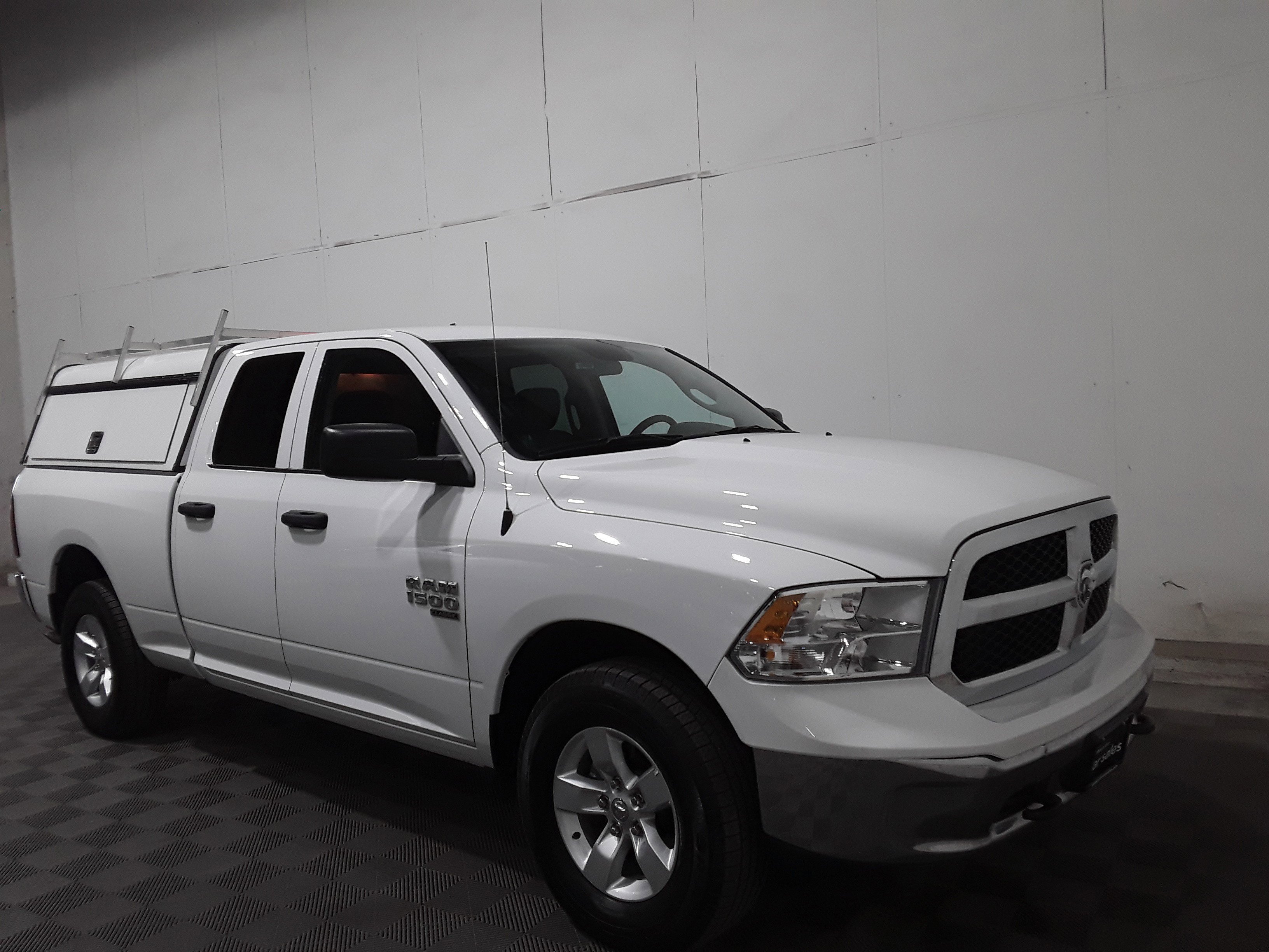 2023 Ram 1500 Classic Tradesman 4x4 Quad Cab 6'4