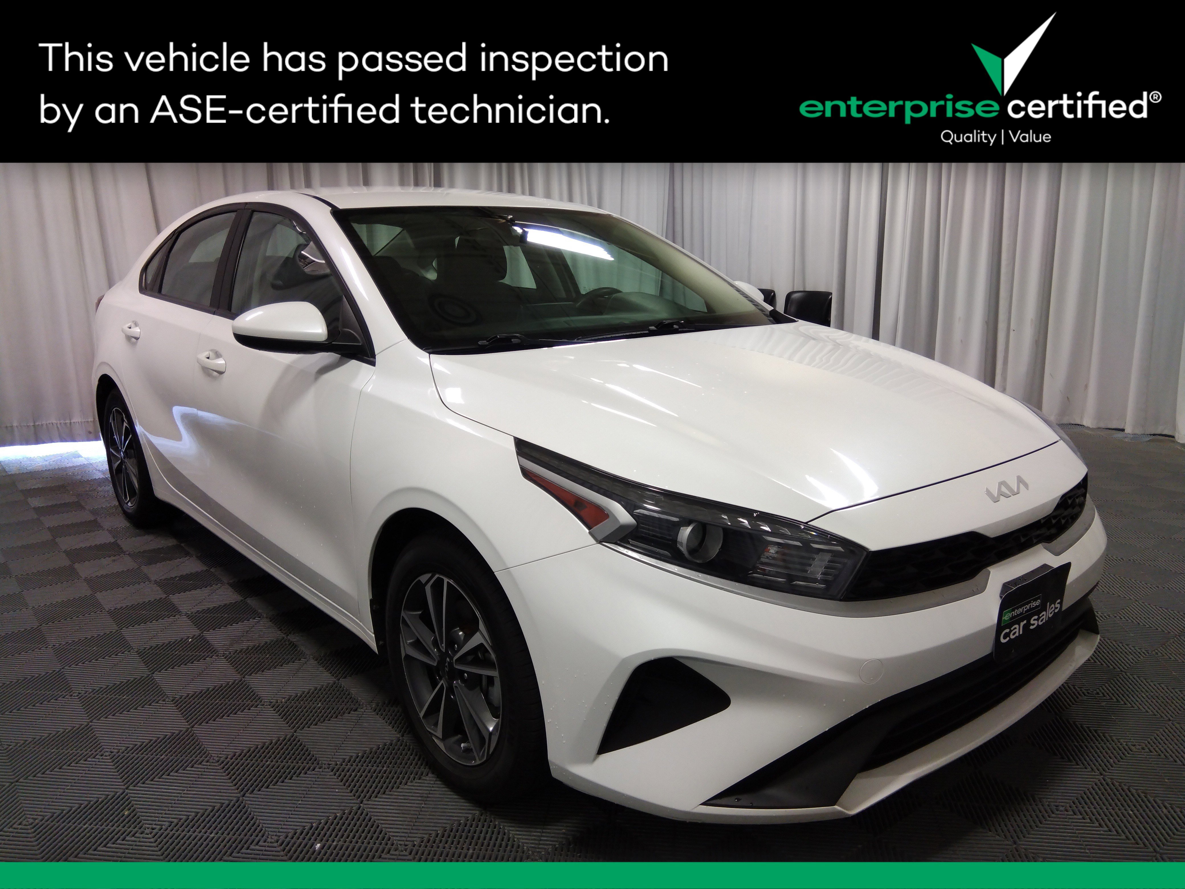 2023 Kia Forte LXS IVT