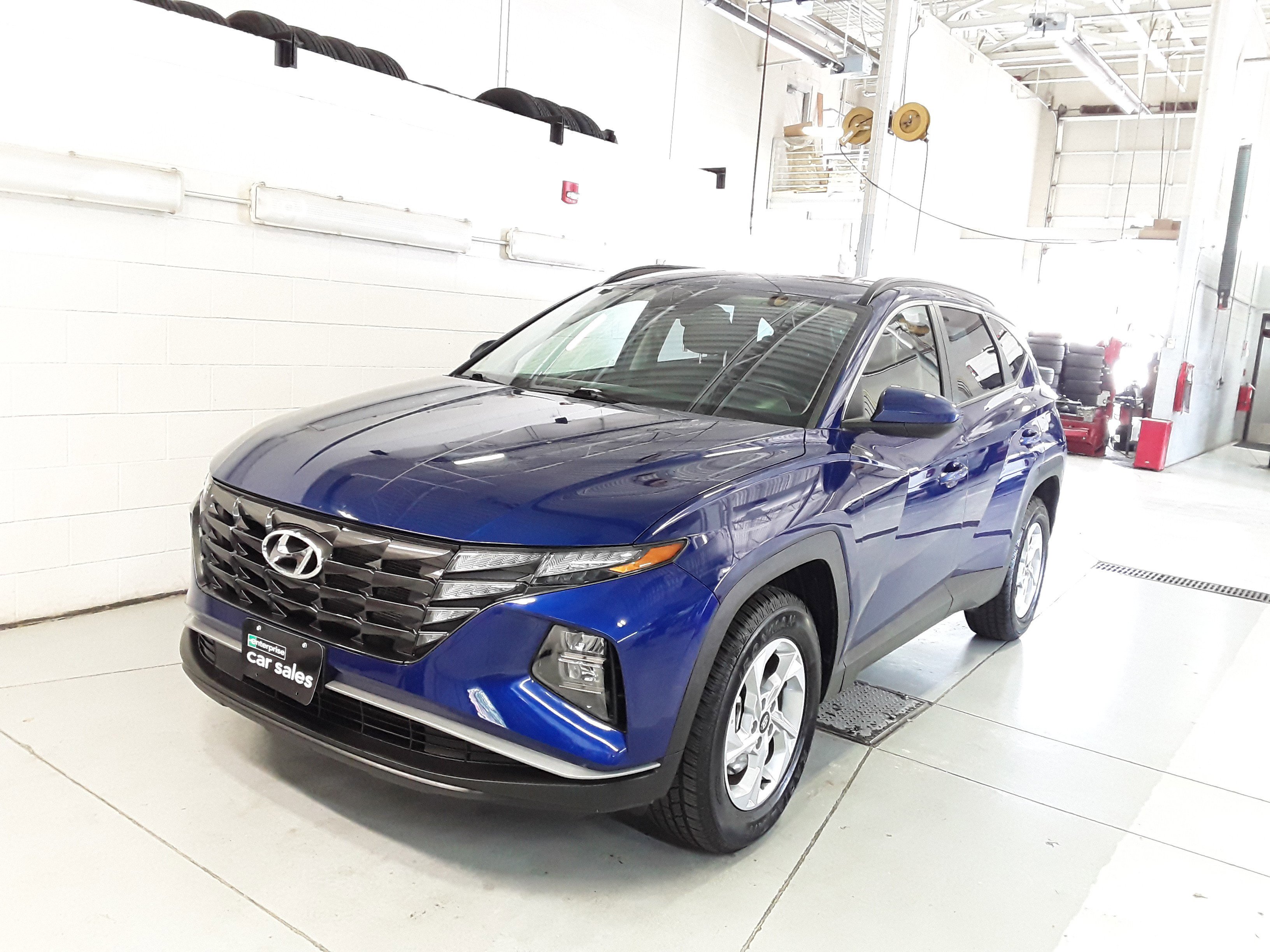 Image 3 of Used 2024 Hyundai Tucson SEL AWD