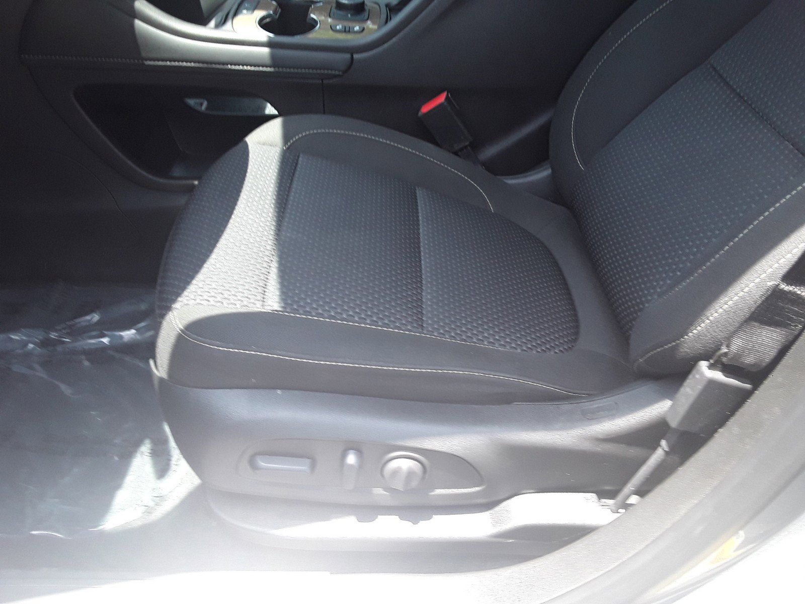 Image 9 of Used 2023 GMC Acadia FWD 4dr SLE