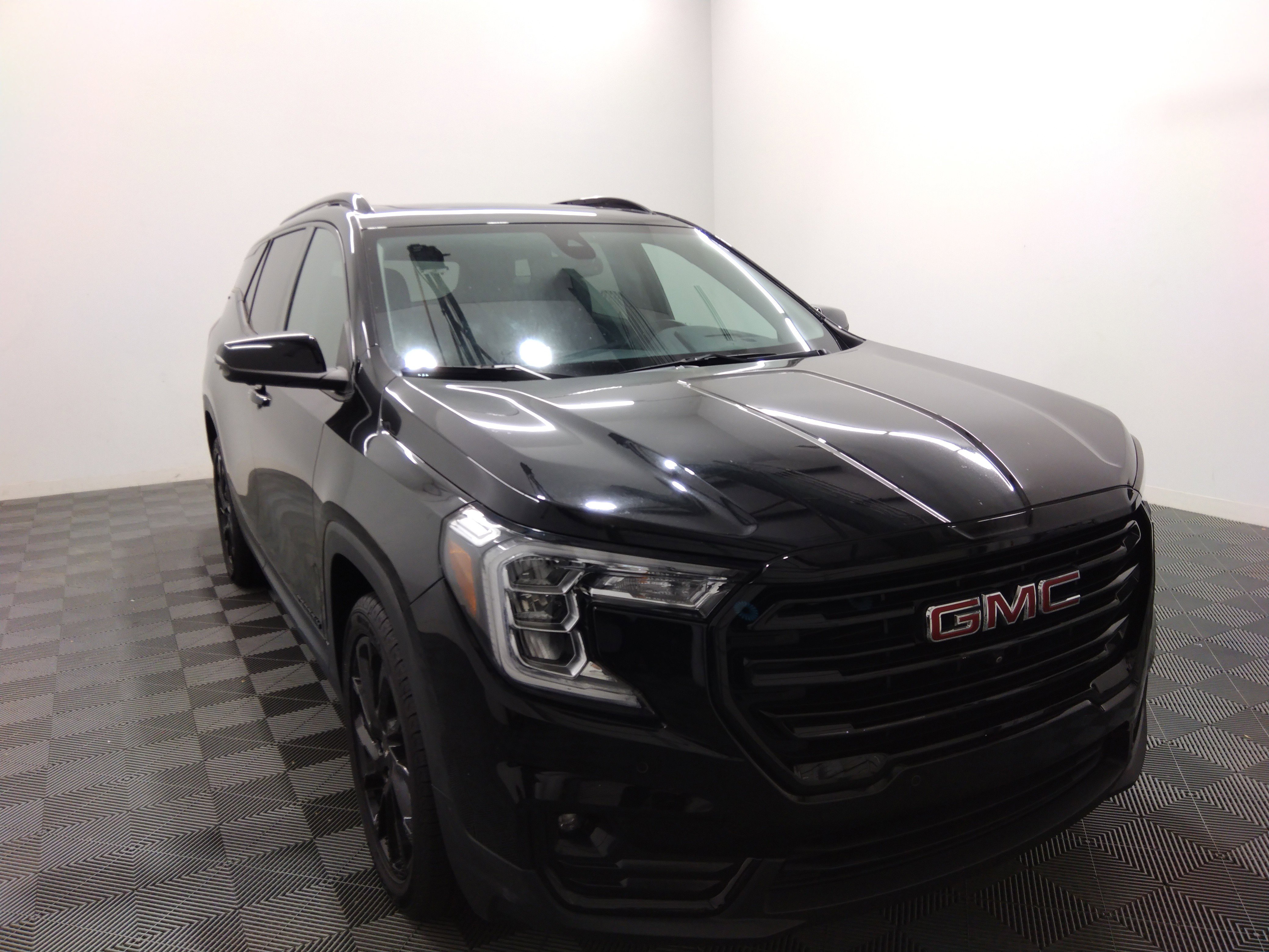 2023 GMC Terrain FWD 4dr SLT