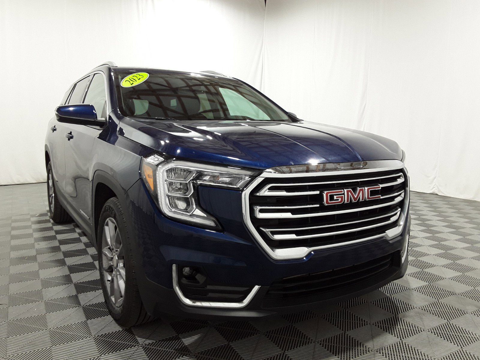 2023 GMC Terrain FWD 4dr SLT