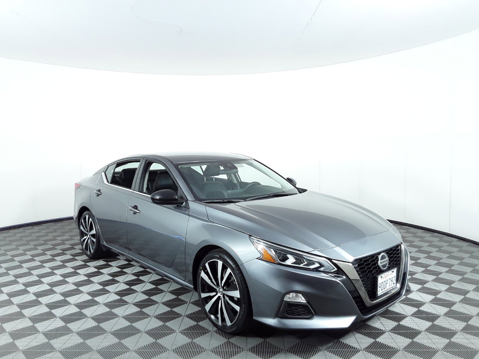 2021 Nissan Altima 2.5 SR Sedan