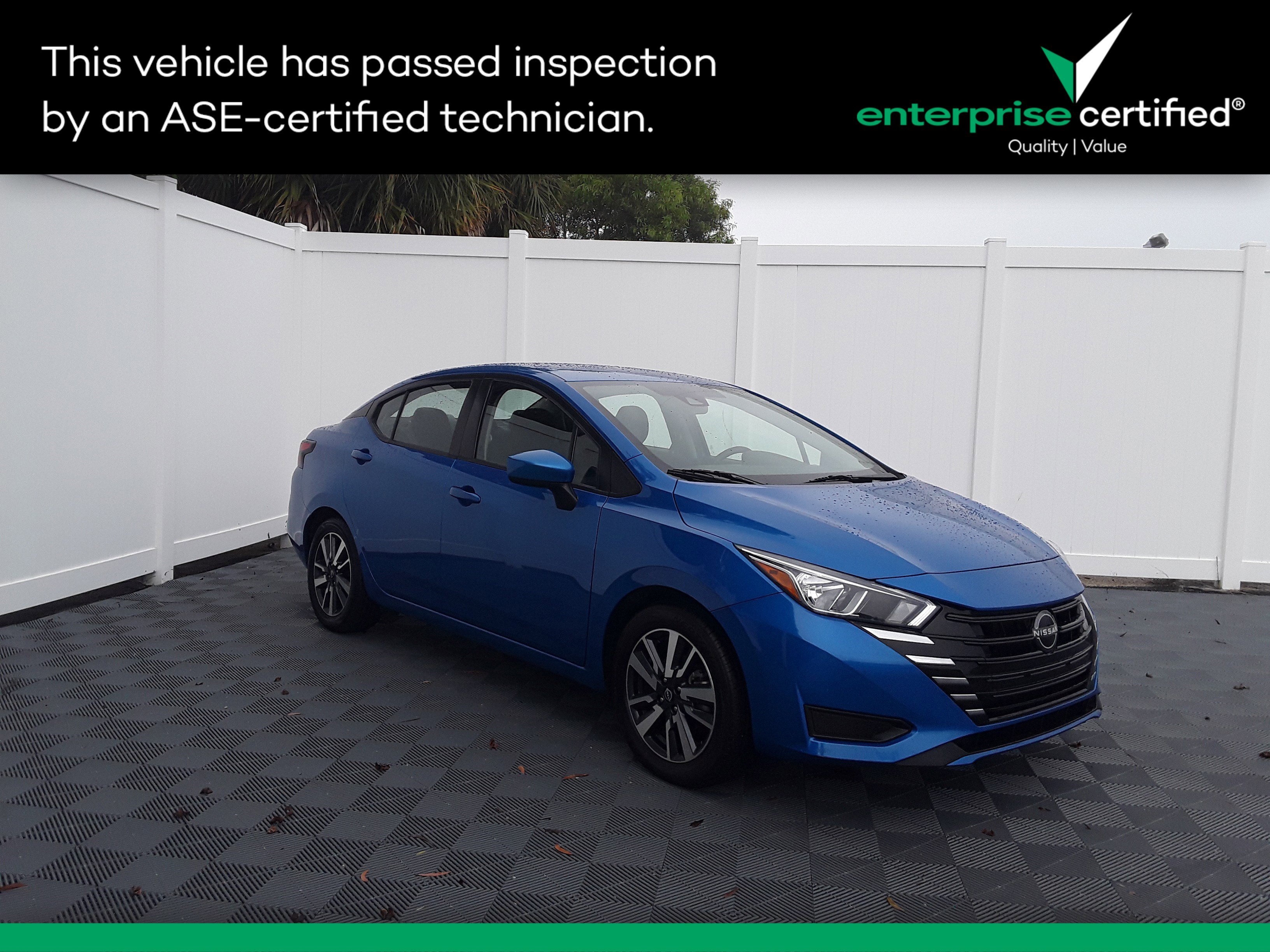 2023 Nissan Versa SV CVT