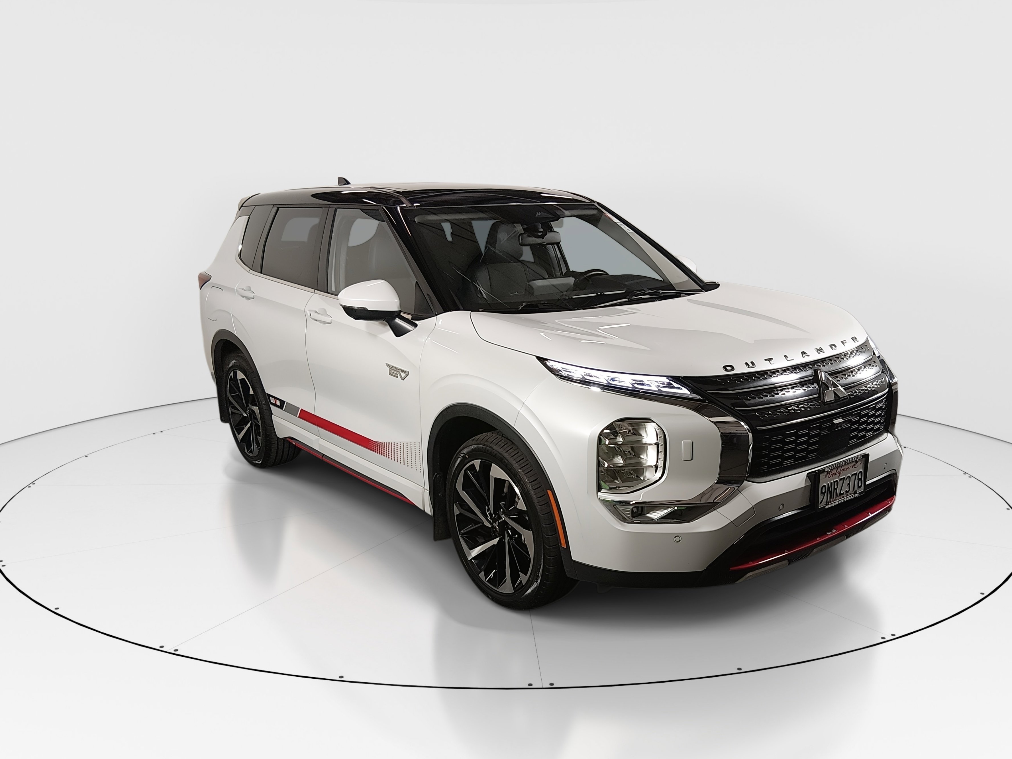 2024 Mitsubishi Outlander Ralliart's photo