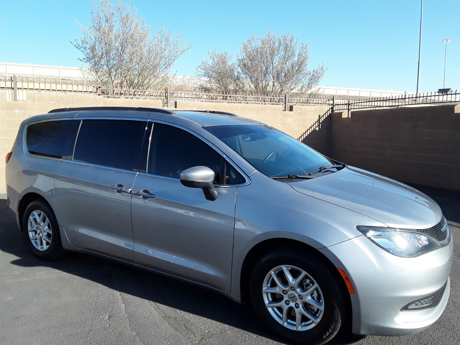 2021 Chrysler Voyager LXI FWD