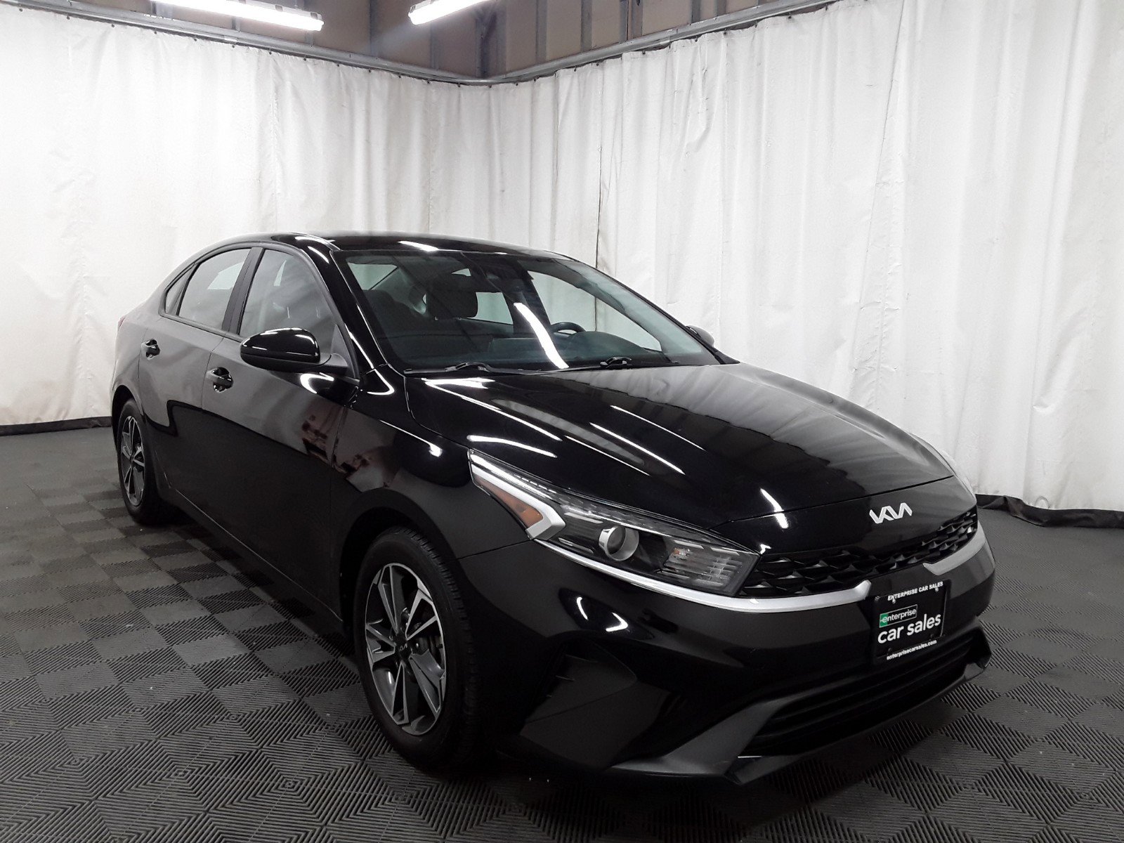 2023 Kia Forte LXS IVT